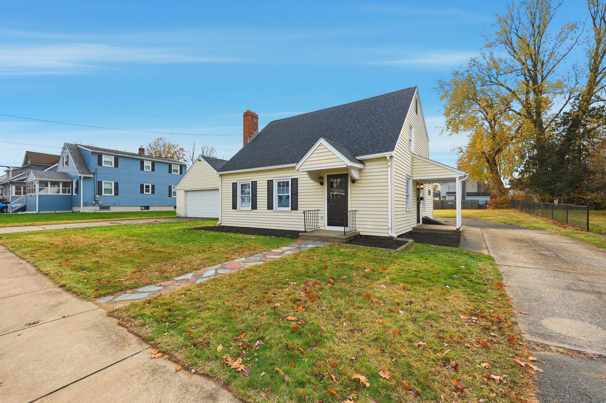 Enfield, CT 06082,23 Woodlawn Avenue