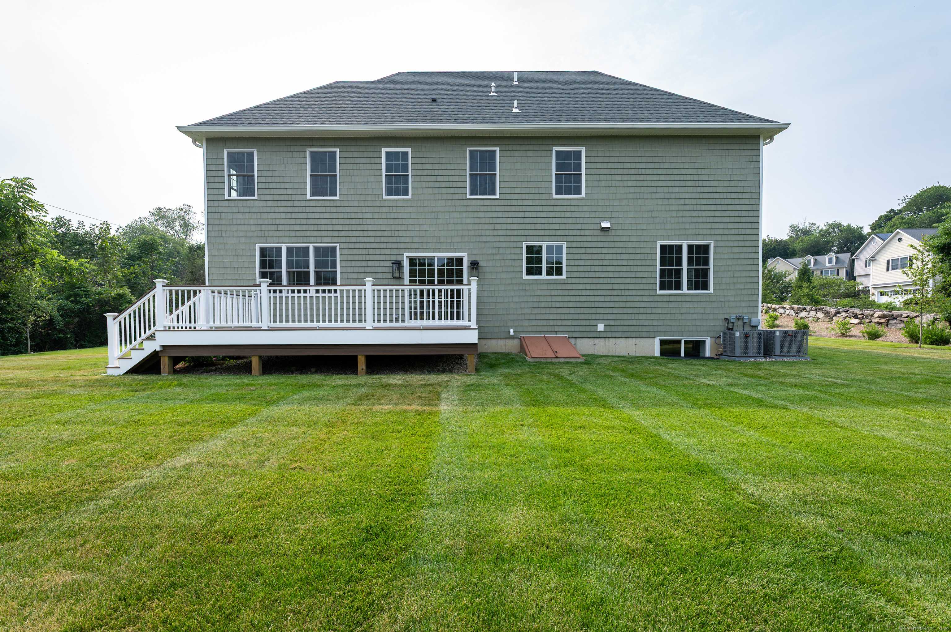 Stamford, CT 06905,6 Walnut Ridge Court