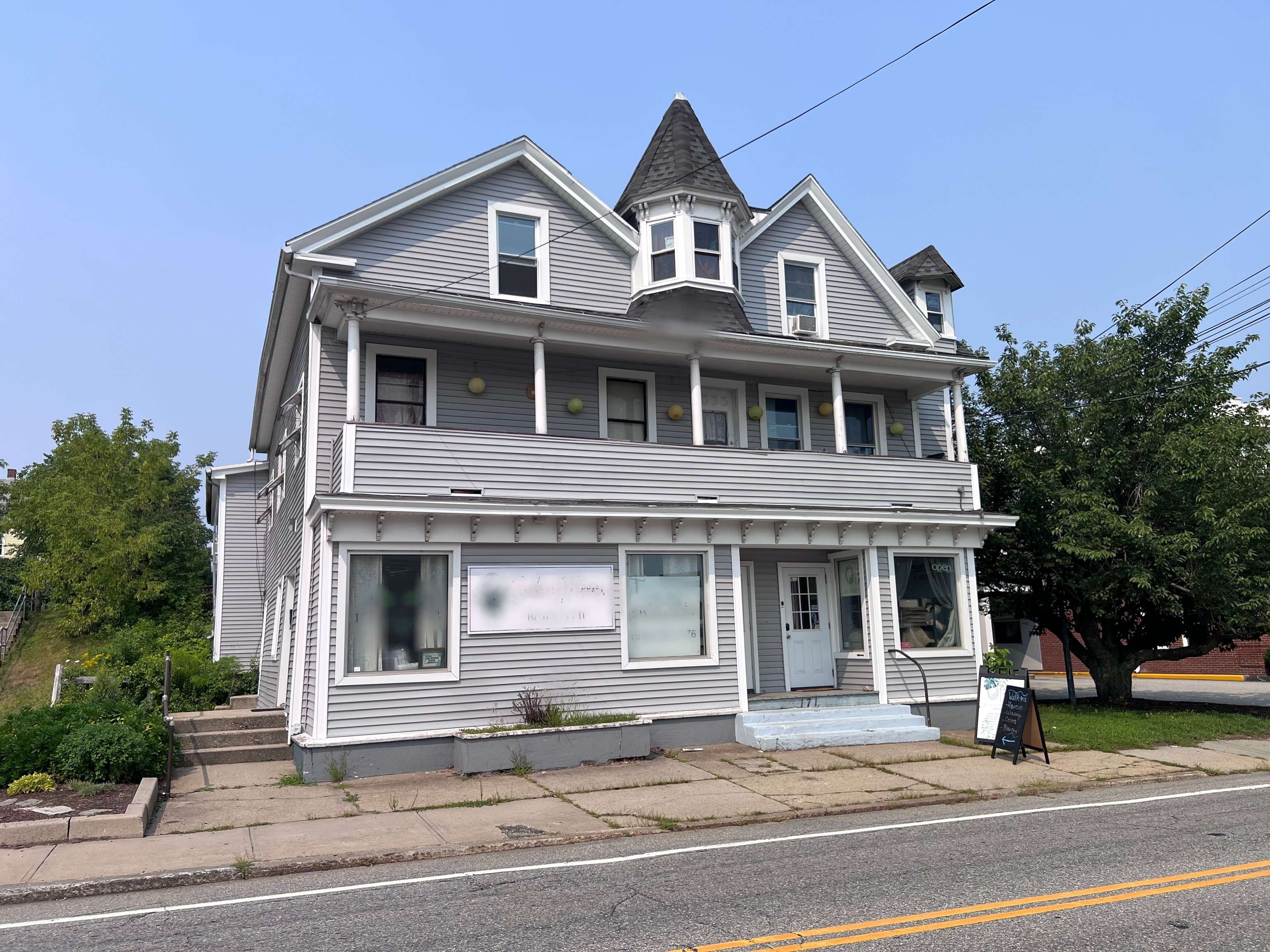 Putnam, CT 06260,171 Providence Street
