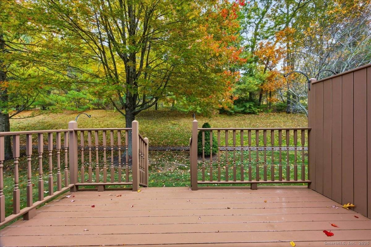 Groton, CT 06355,375 Allyn Street #A4