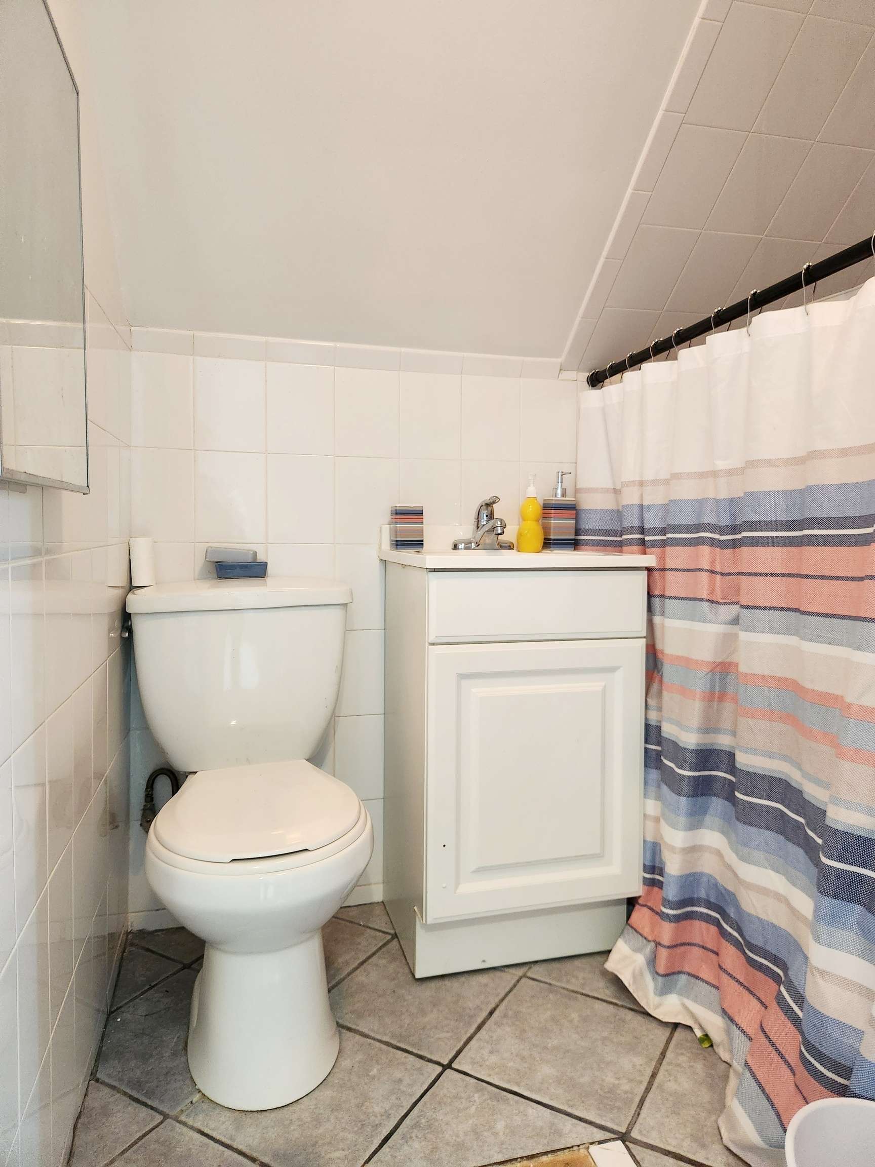 Stamford, CT 06902,61 Aberdeen Street