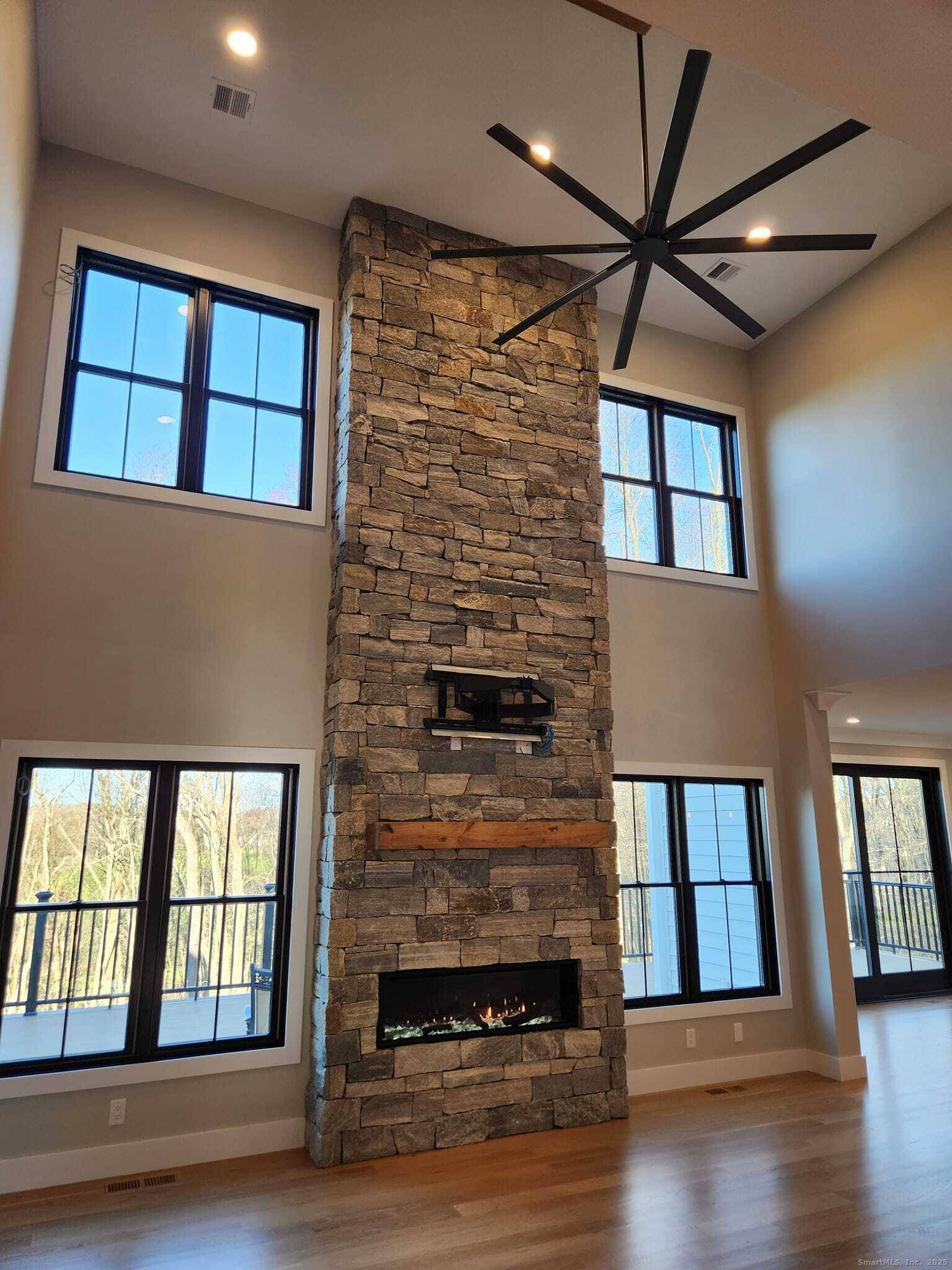 Westport, CT 06880,53 Cross Highway