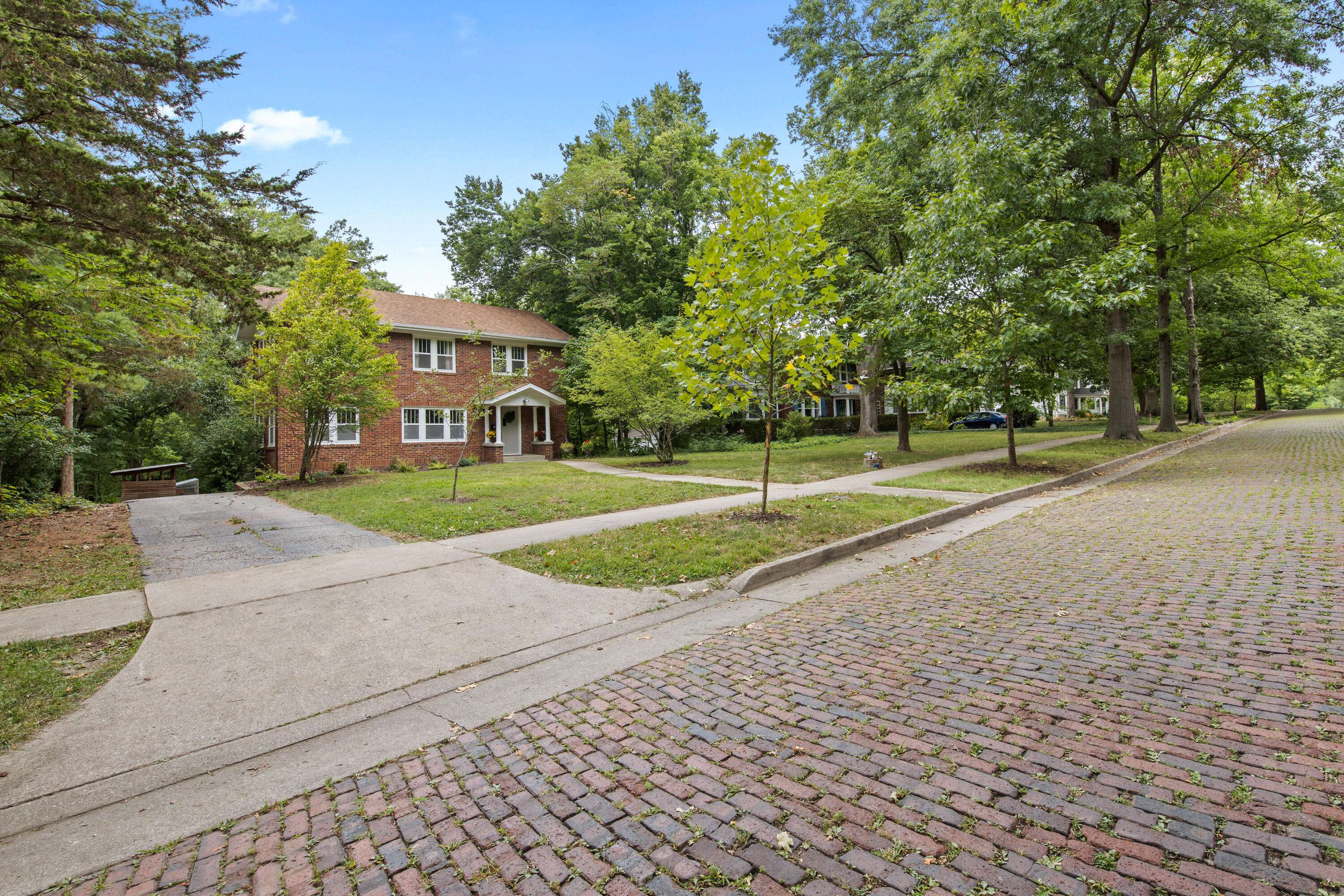 Columbia, MO 65203,303 S Glenwood AVE