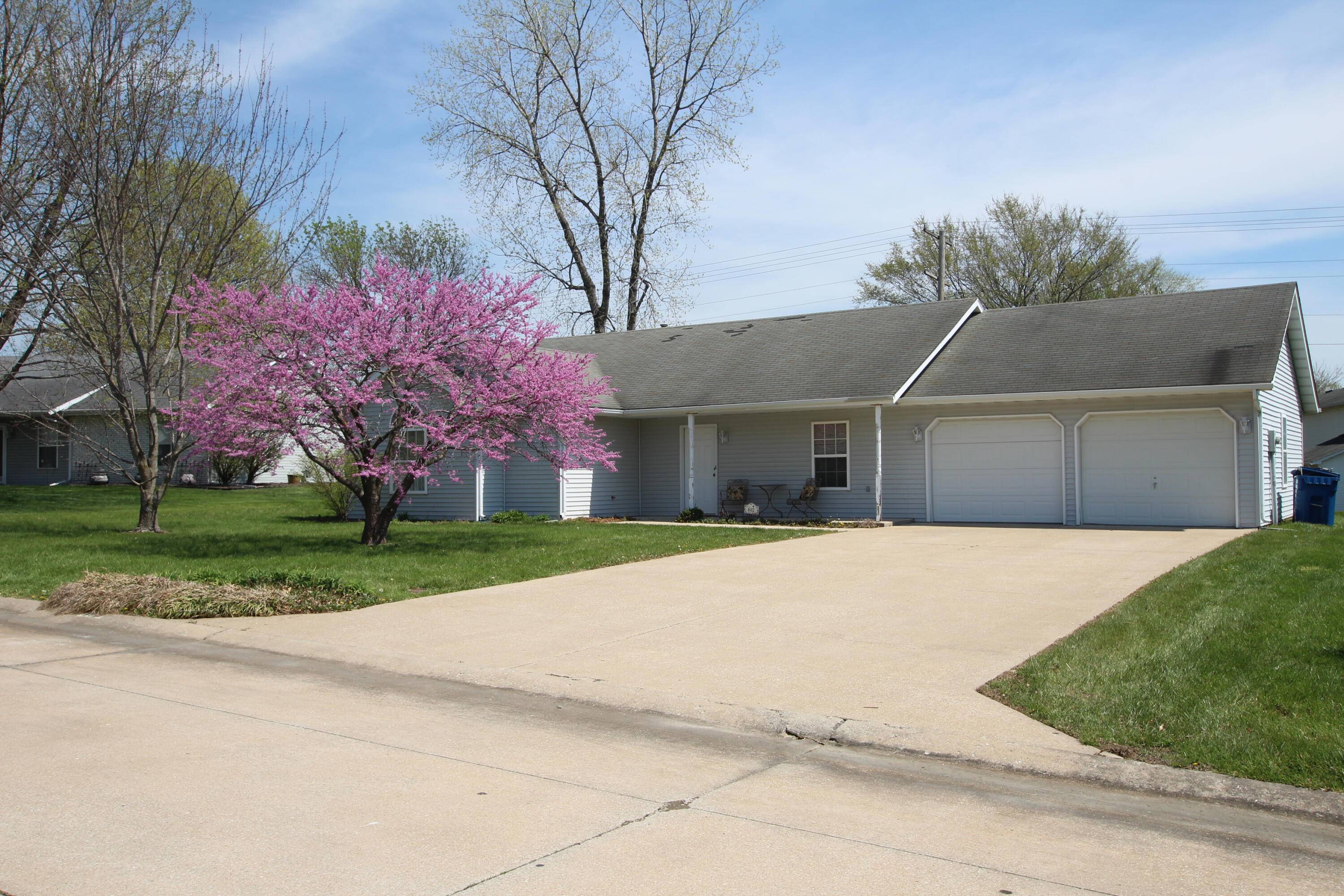 Ashland, MO 65010,602 Teakwood CT