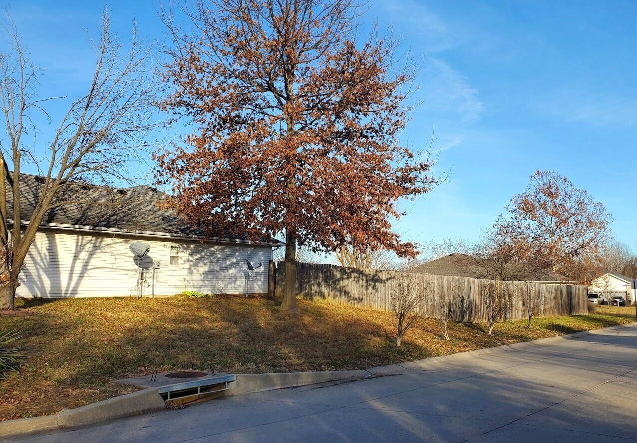 Columbia, MO 65202,4880 N Sandker CT