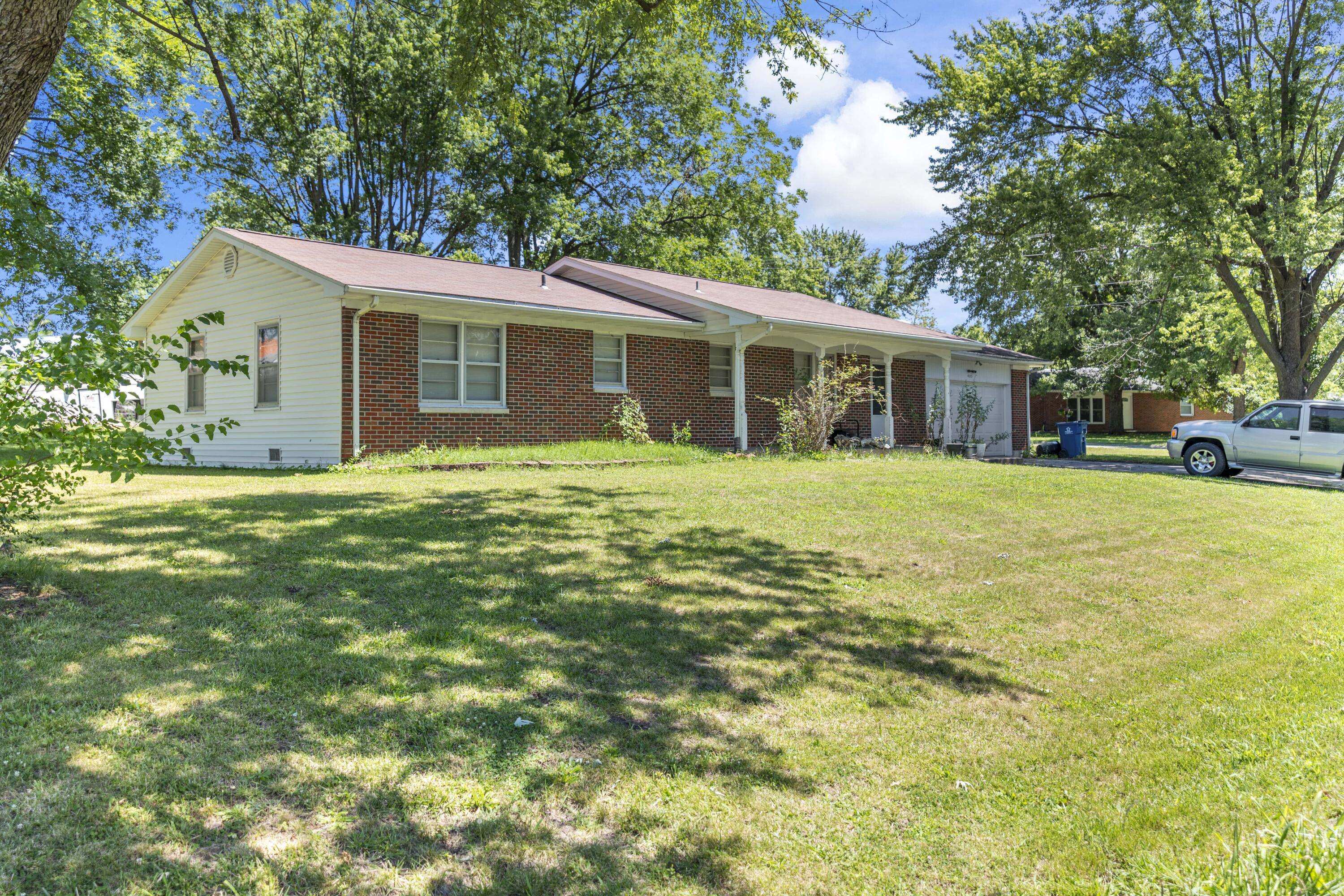 Ashland, MO 65010,405 E Johnson AVE