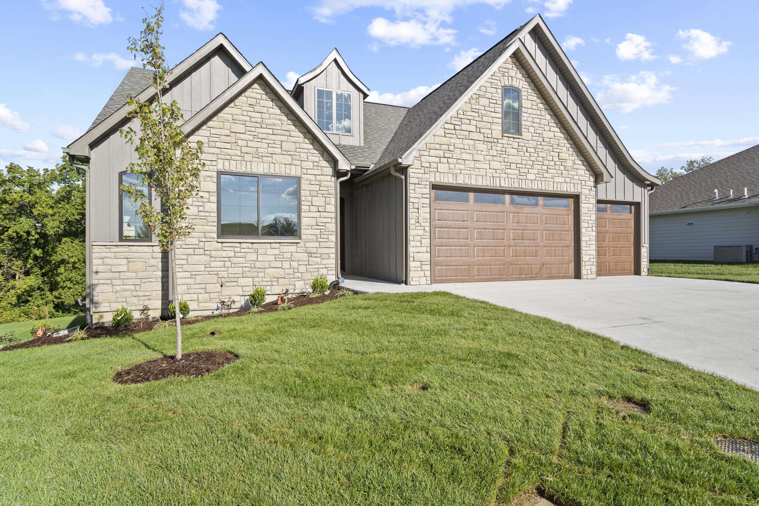 Columbia, MO 65203,1704 Stillpoint CT