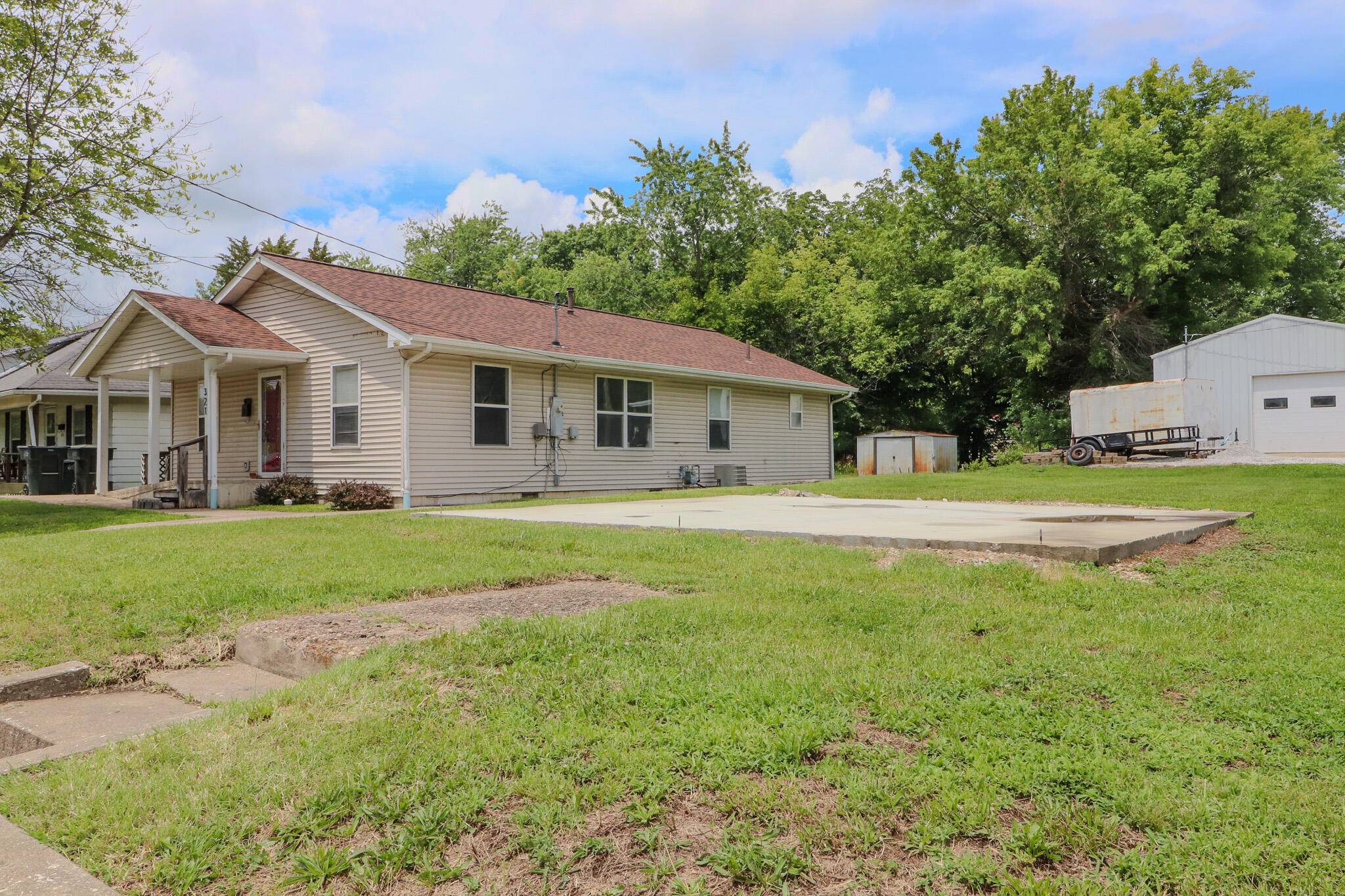 Fulton, MO 65251,321 W 8th ST