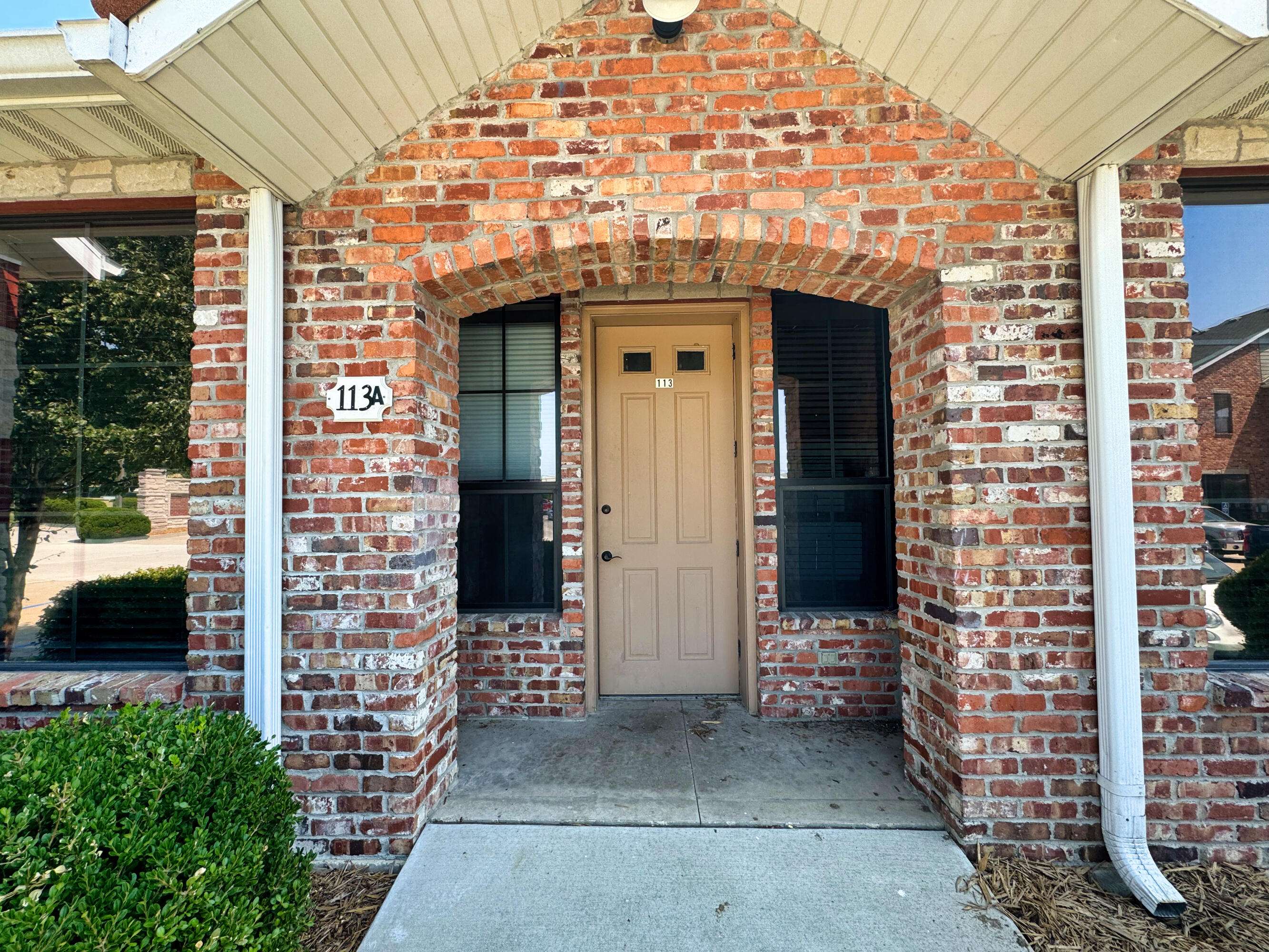 Columbia, MO 65203,30 E Southamption DR #113A