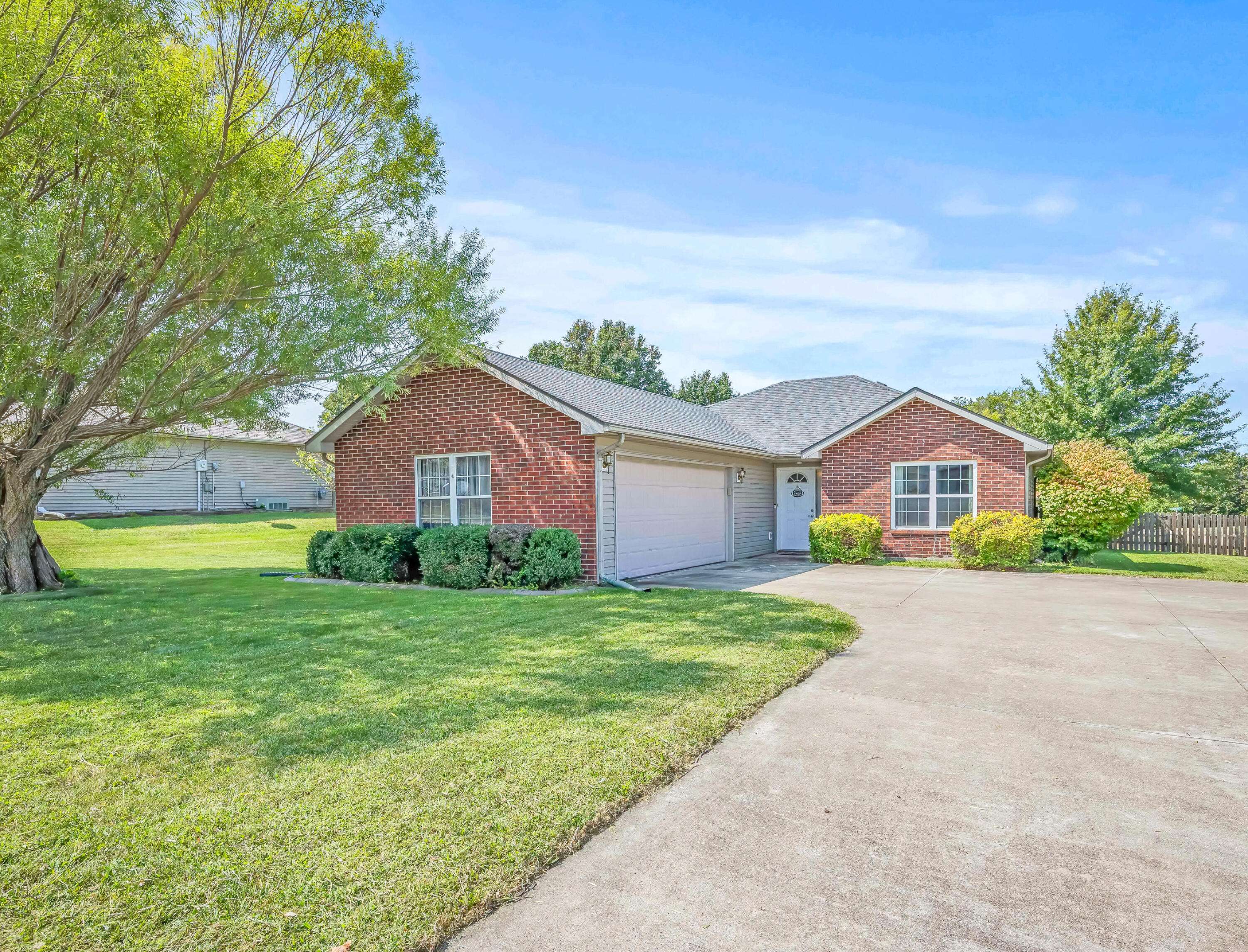 Ashland, MO 65010,607 Summertime DR