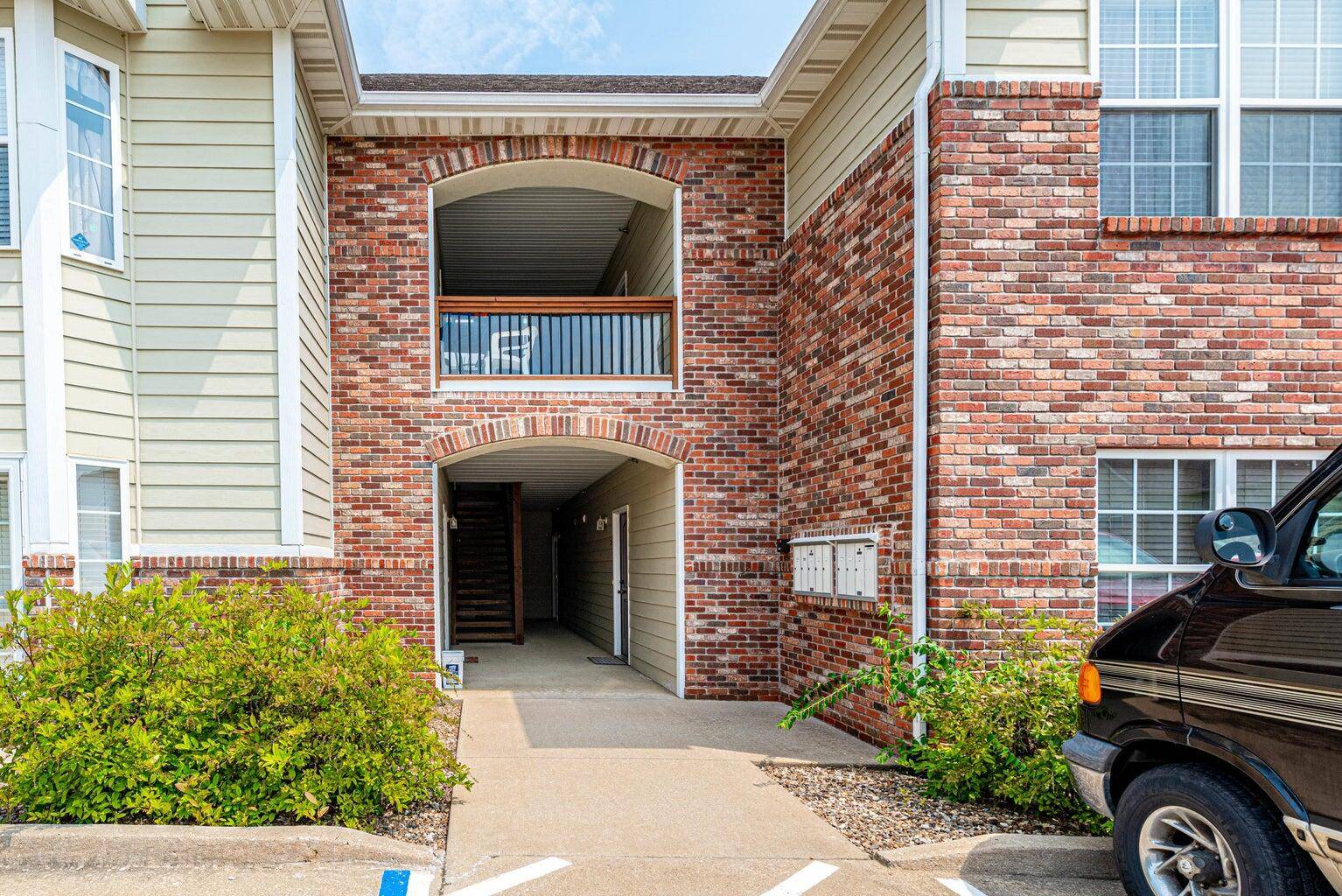 Columbia, MO 65201,5315 Pebble beach DR #103