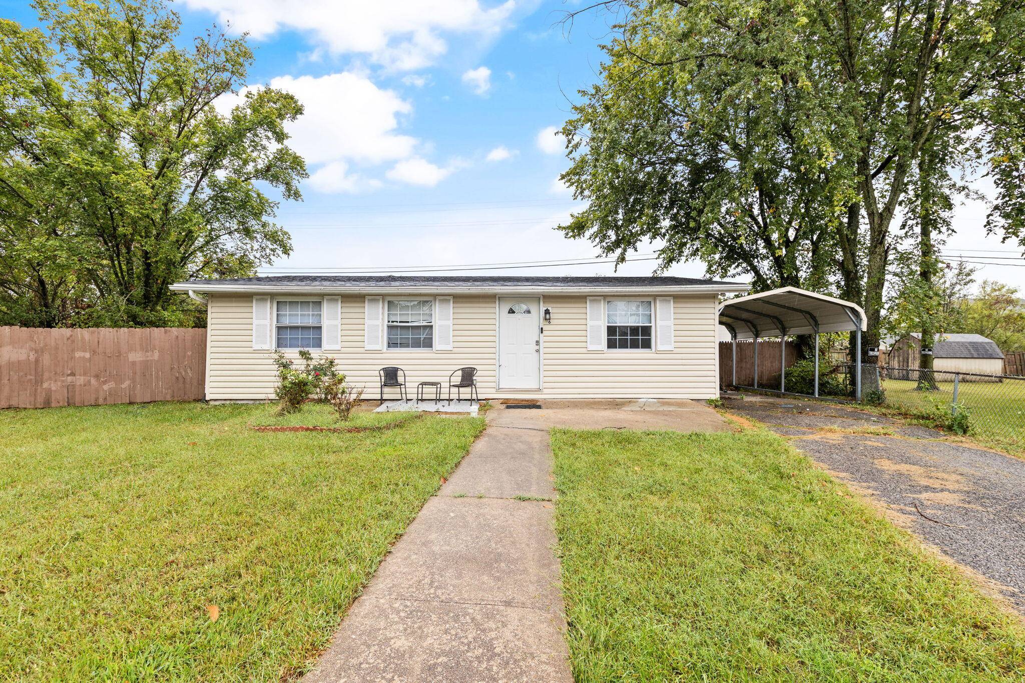 Columbia, MO 65202,6 Mohawk CT