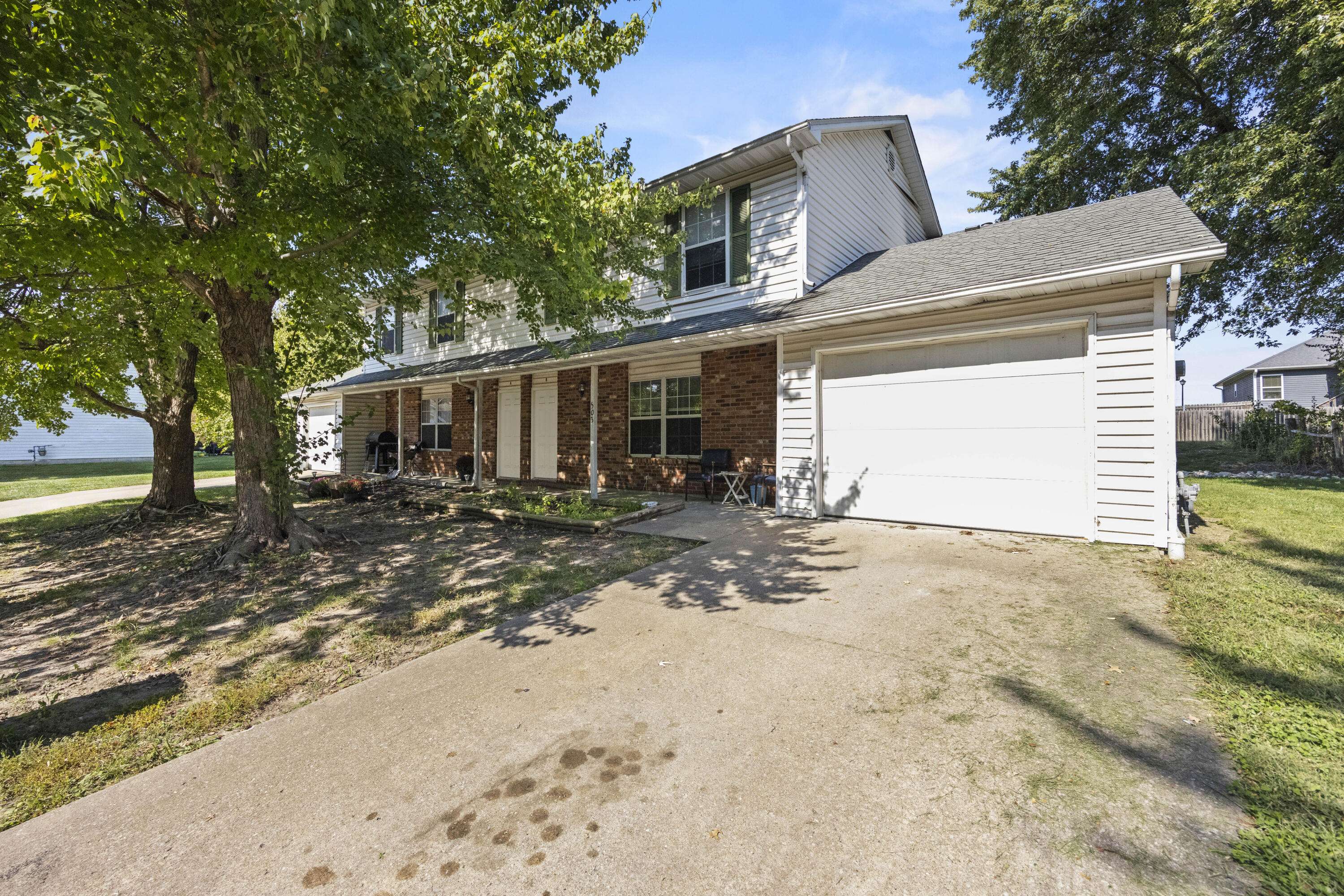 Ashland, MO 65010,503 Meadow LN