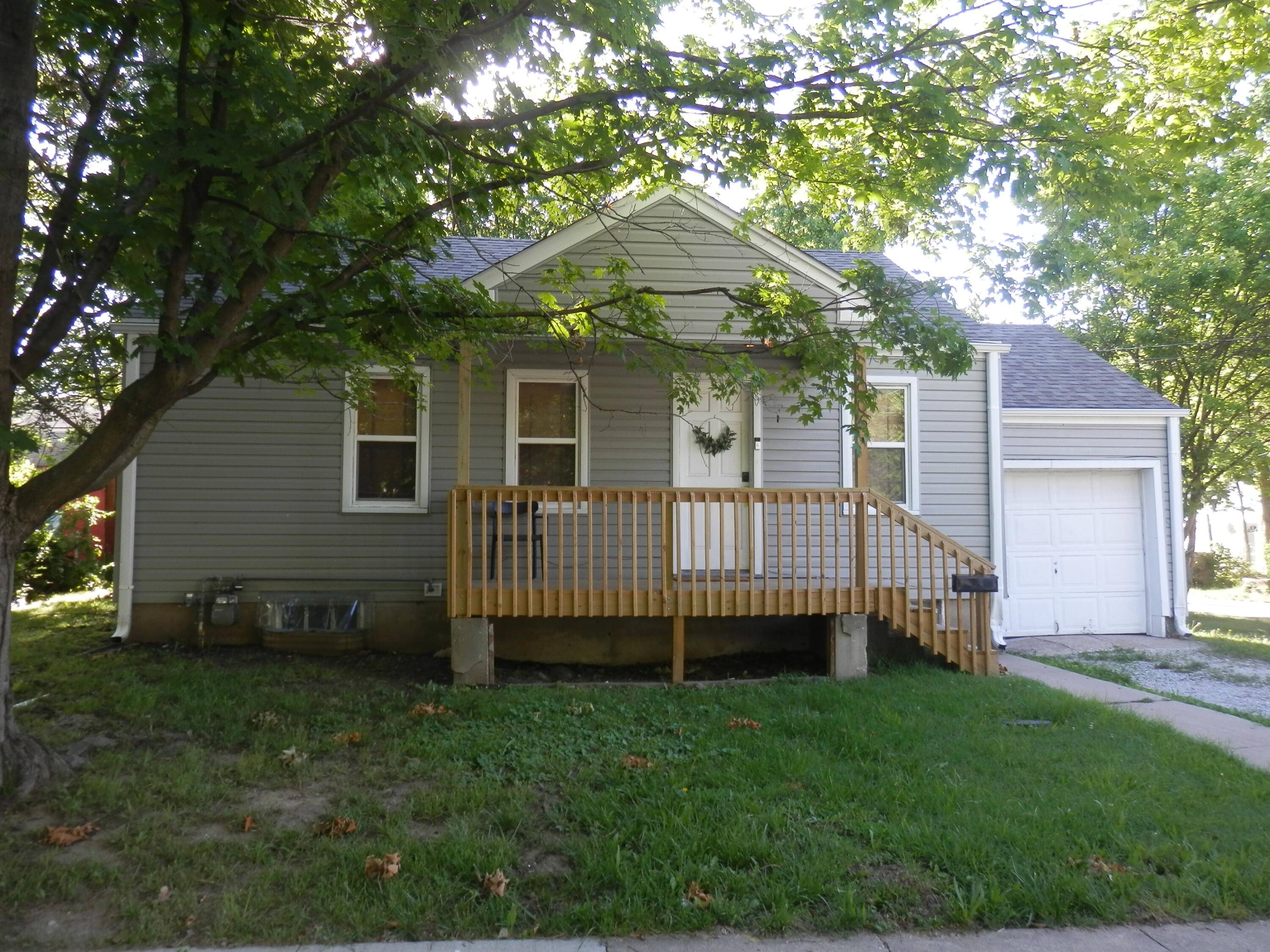 Columbia, MO 65203,1006 N Garth AVE