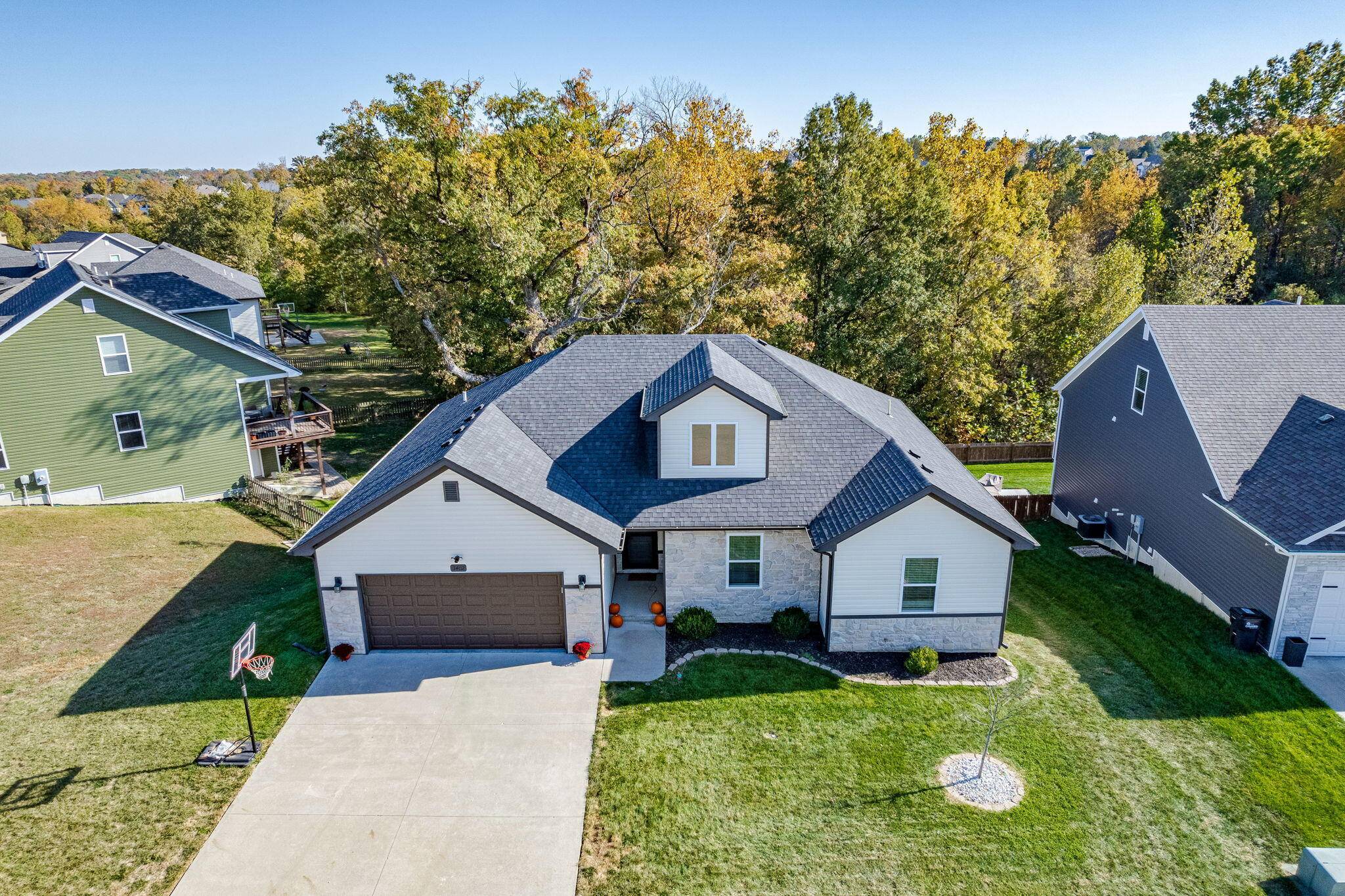 Columbia, MO 65203,3402 Timber run DR