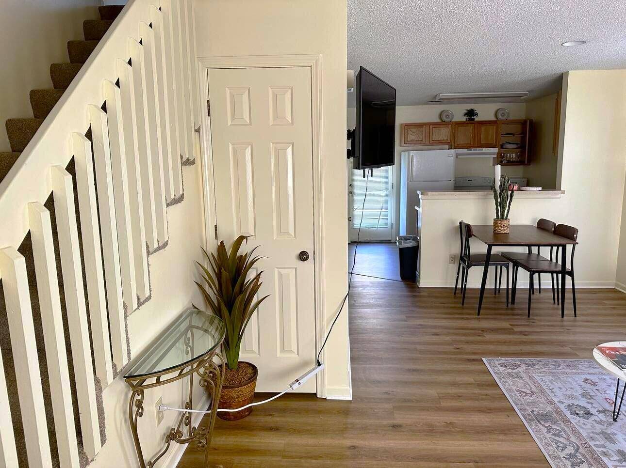 Columbia, MO 65201,3709 Pimlico DR