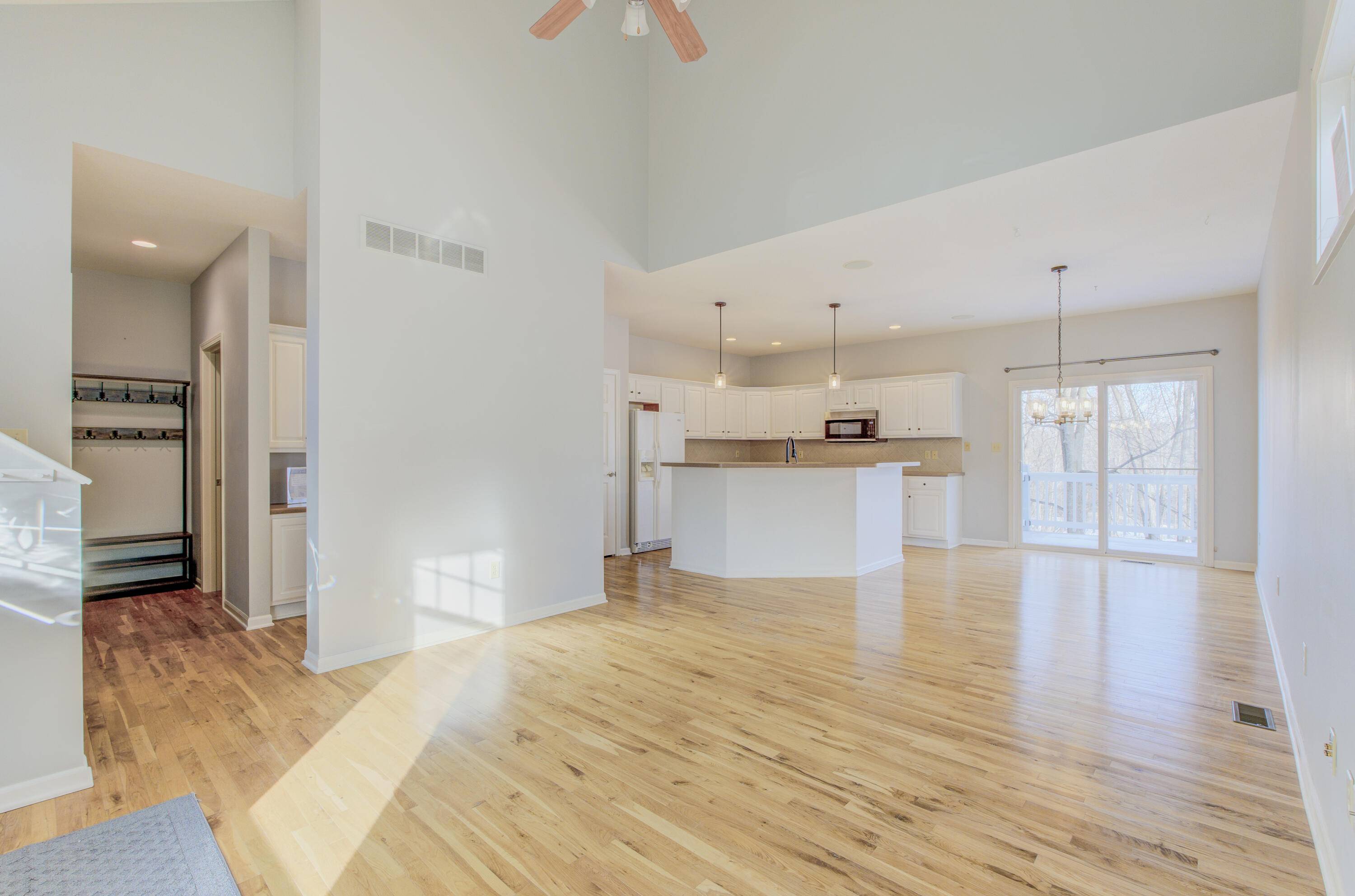Columbia, MO 65203,4115 Town square DR