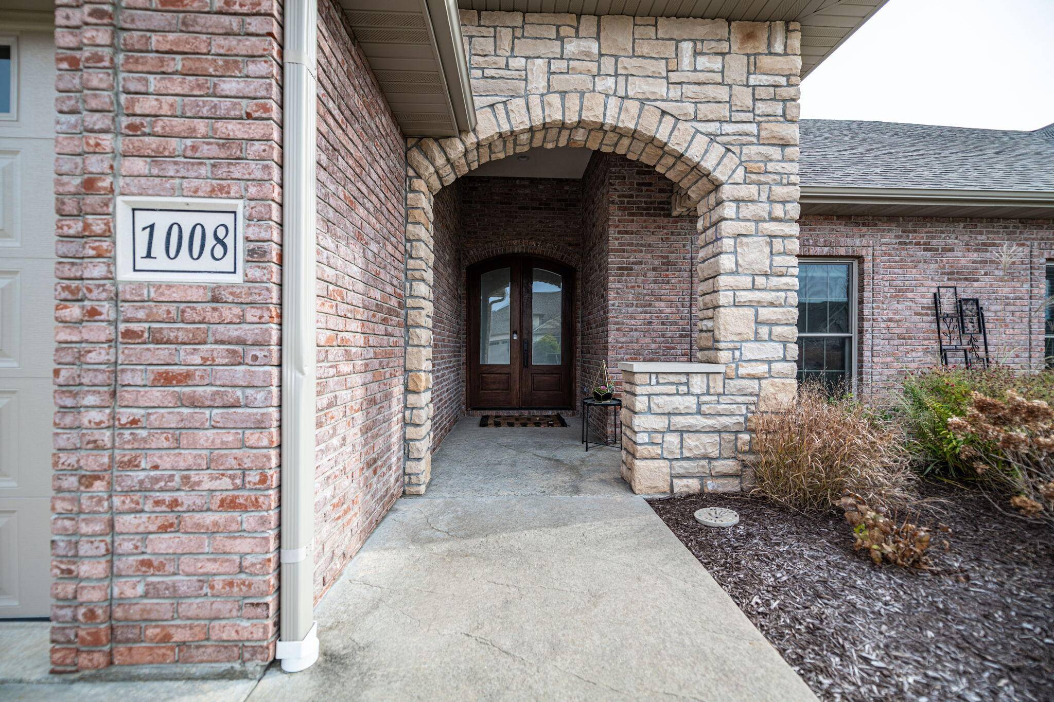 Columbia, MO 65201,1008 Marcassin DR