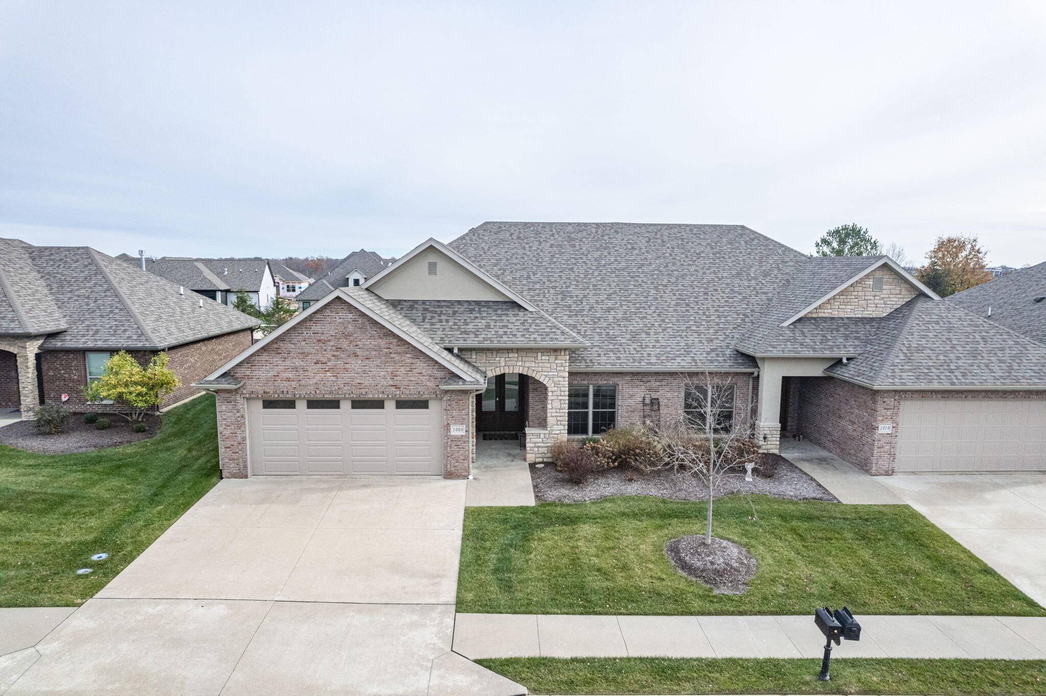 Columbia, MO 65201,1008 Marcassin DR