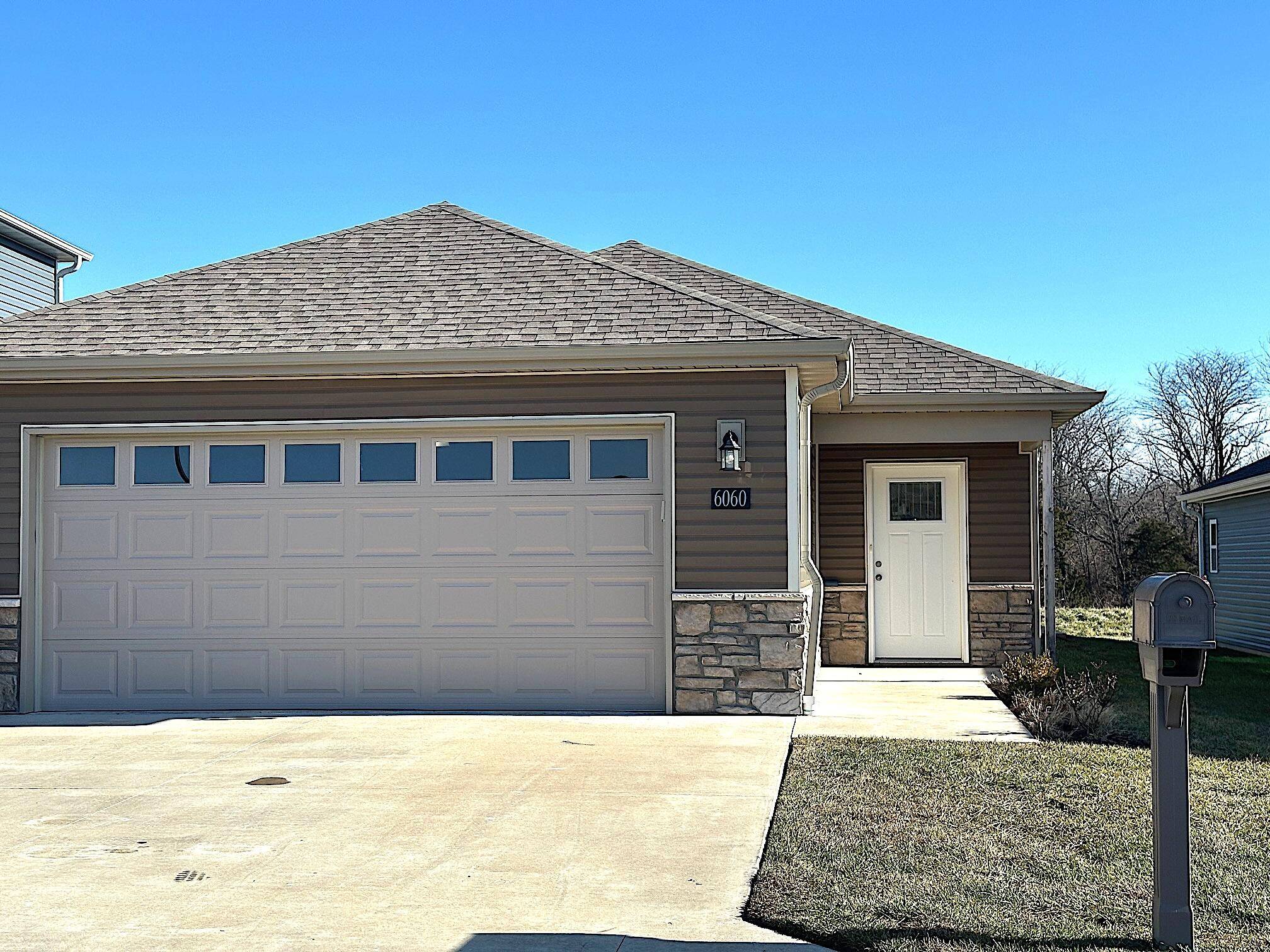 Columbia, MO 65201,6060 S Hummingbird LN