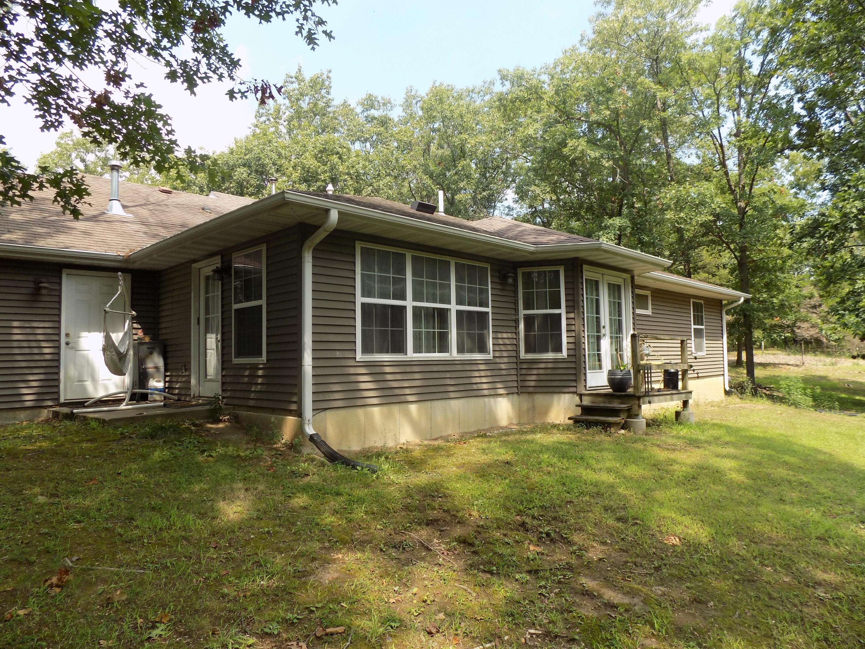 Centralia, MO 65240,18250 N Adams RD