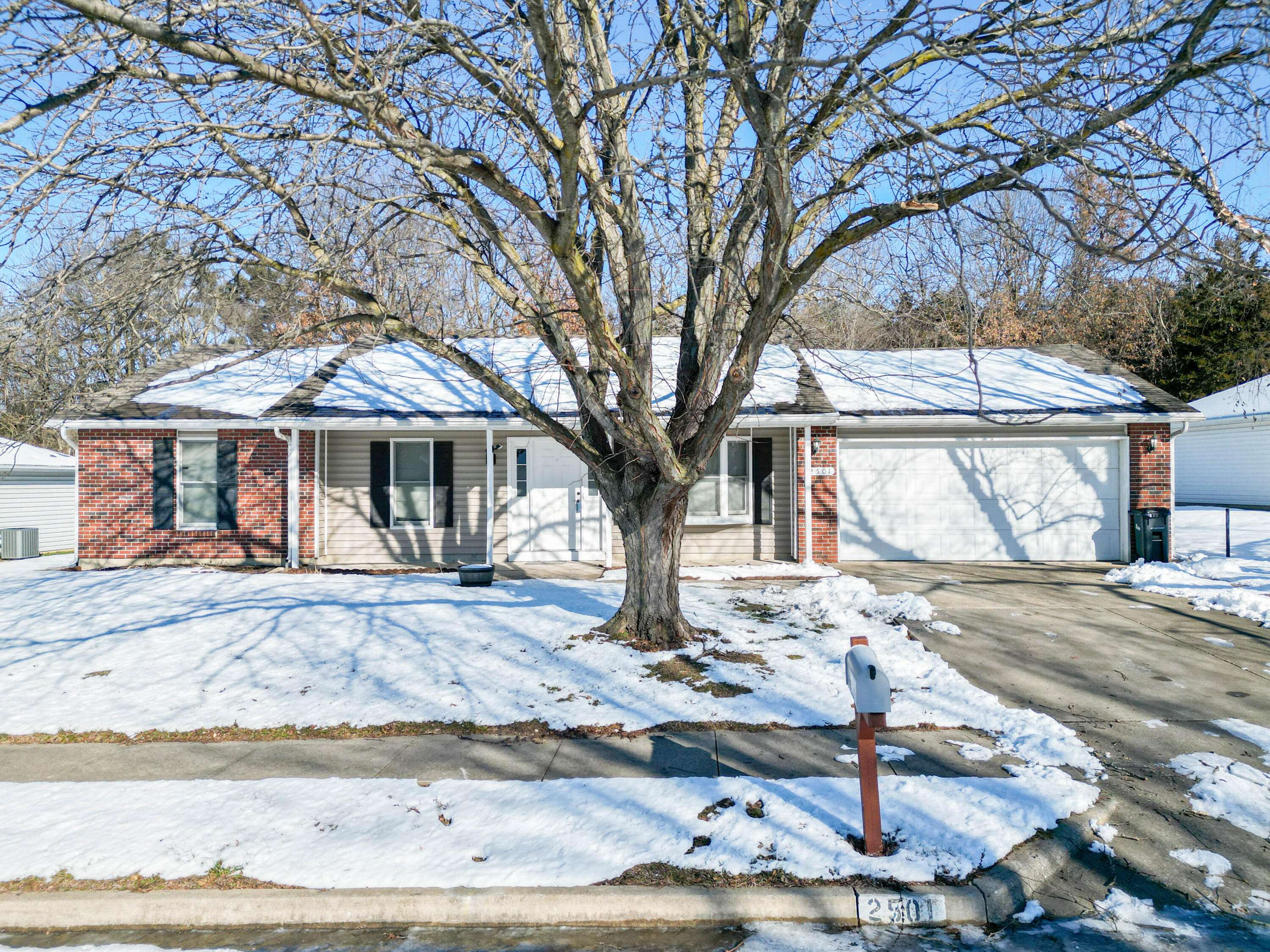 Columbia, MO 65202,2501 Oakland ridge DR