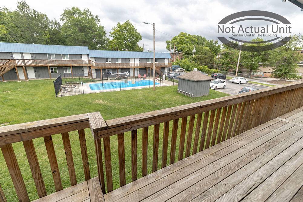 Columbia, MO 65203,105 N Garth AVE #8