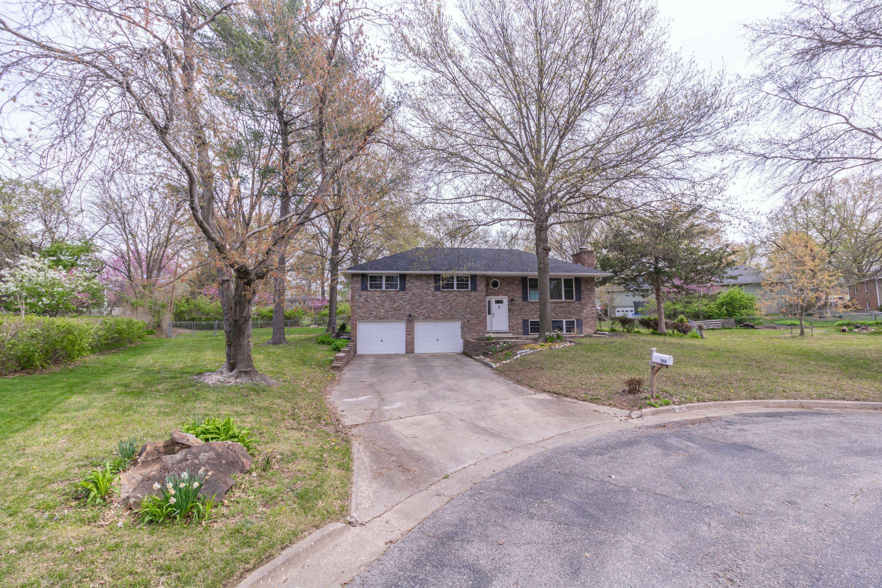 Columbia, MO 65203,205 Ellis CT