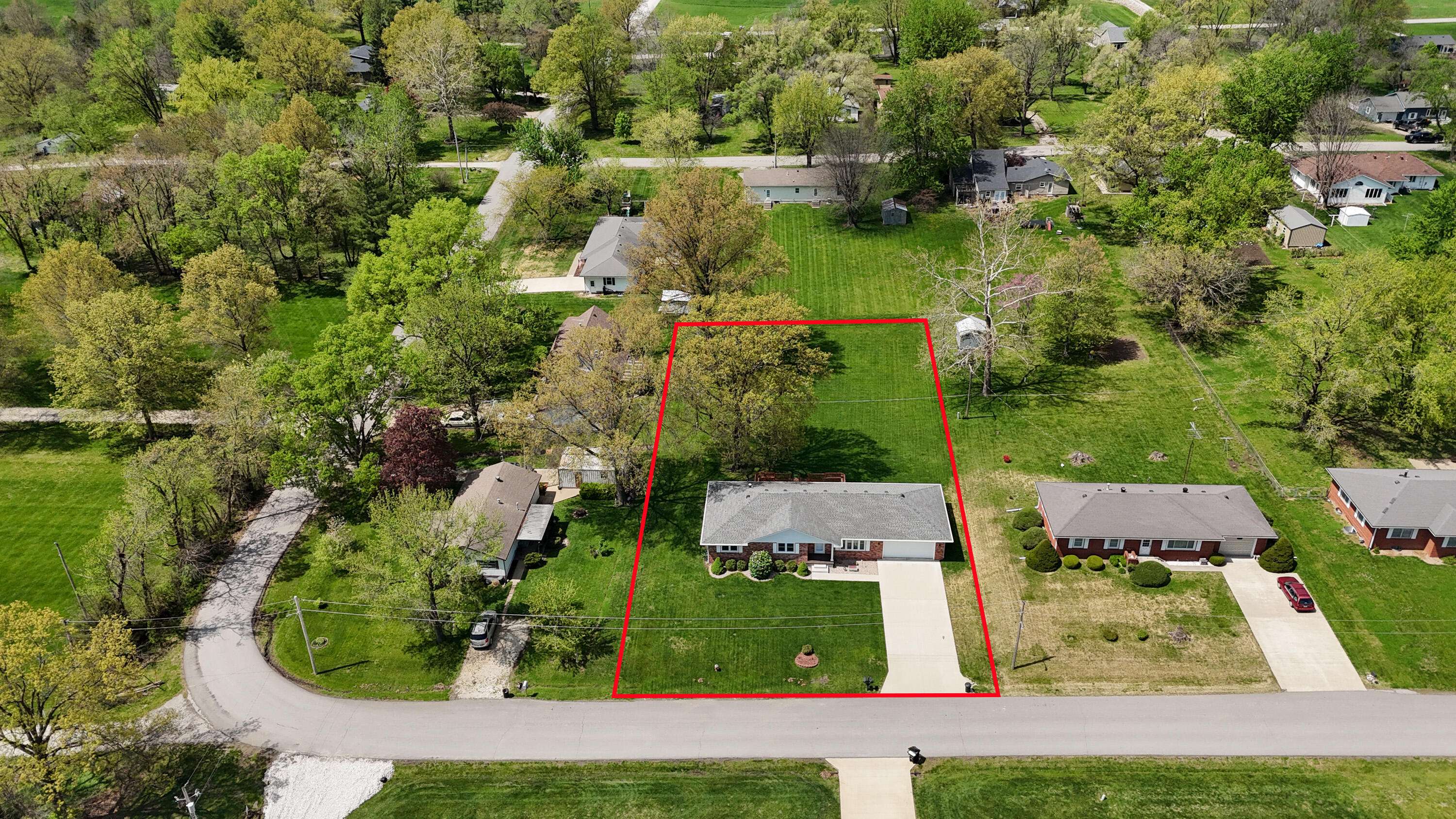 Salisbury, MO 65281,1224 S Maple AVE