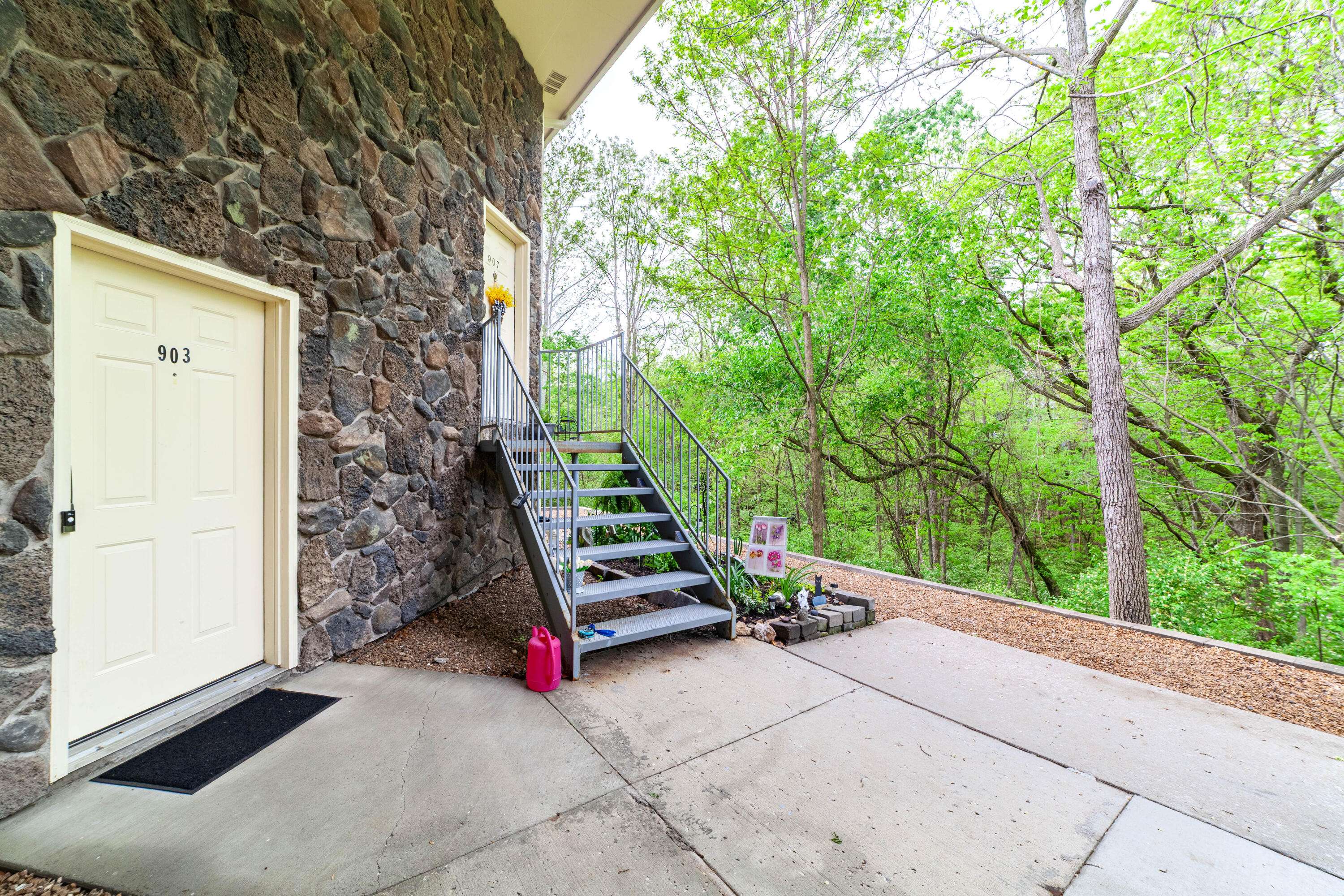 Columbia, MO 65203,903 Park deville PL
