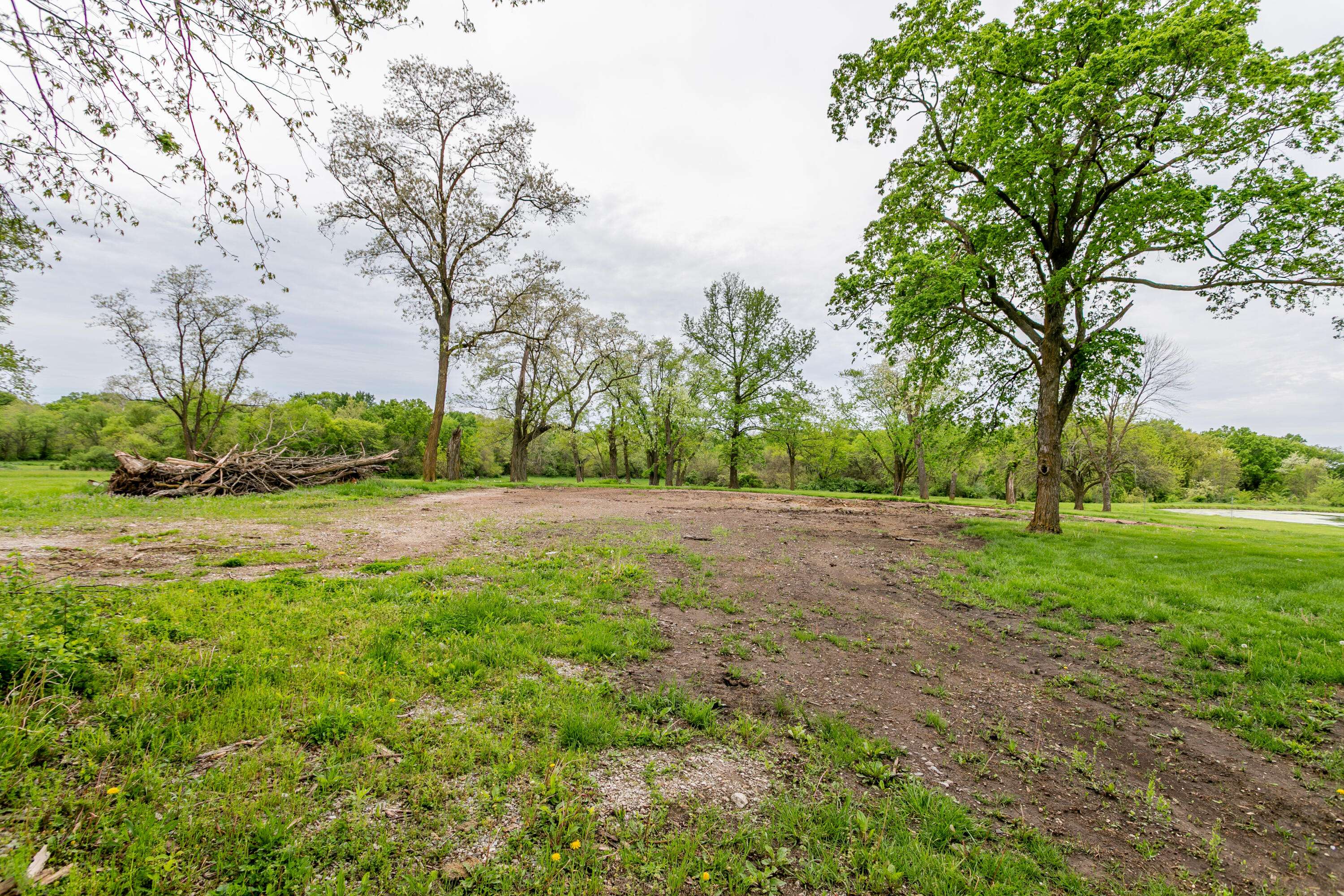 Columbia, MO 65201,7200 E New haven RD