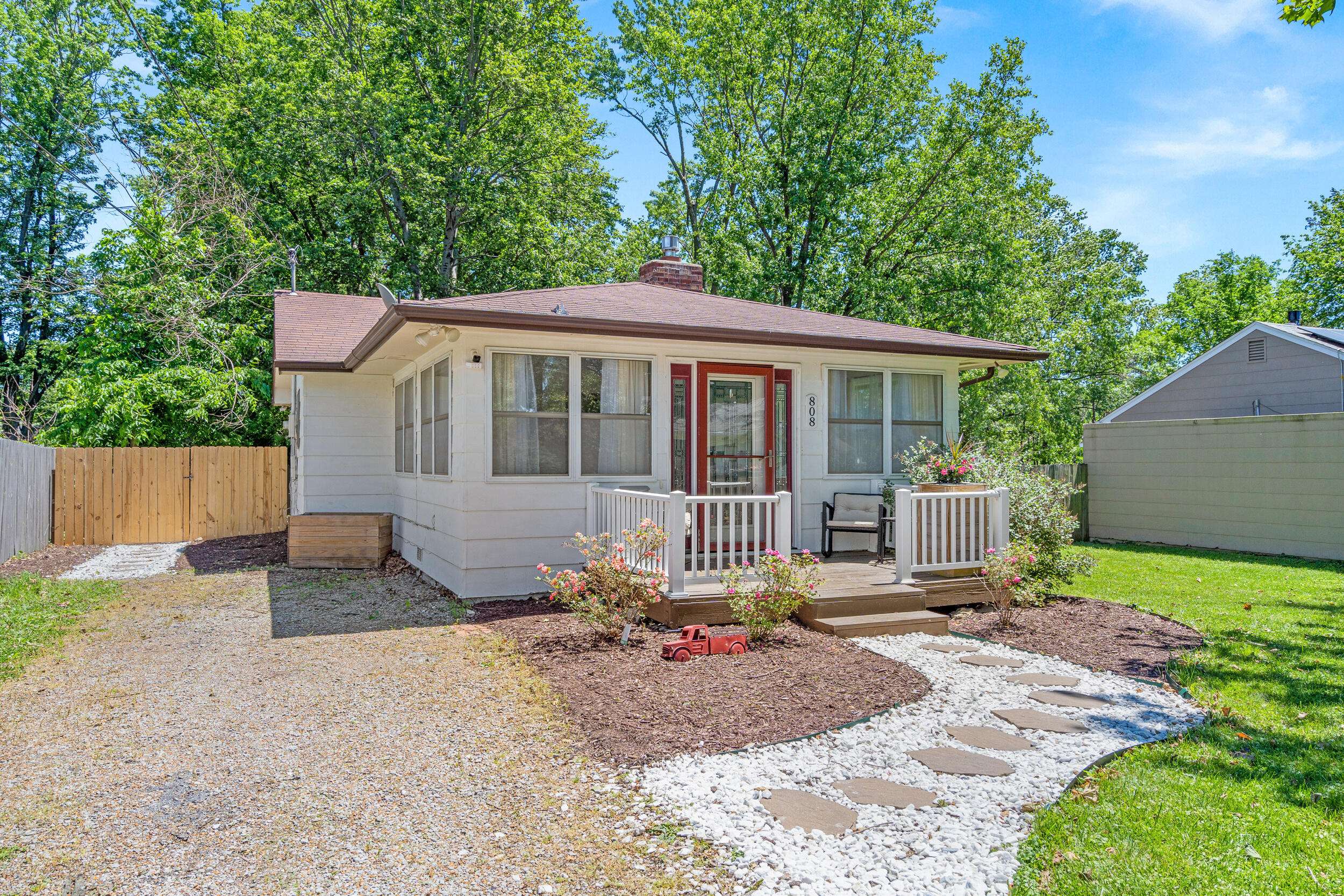 Columbia, MO 65203,808 Hardin ST