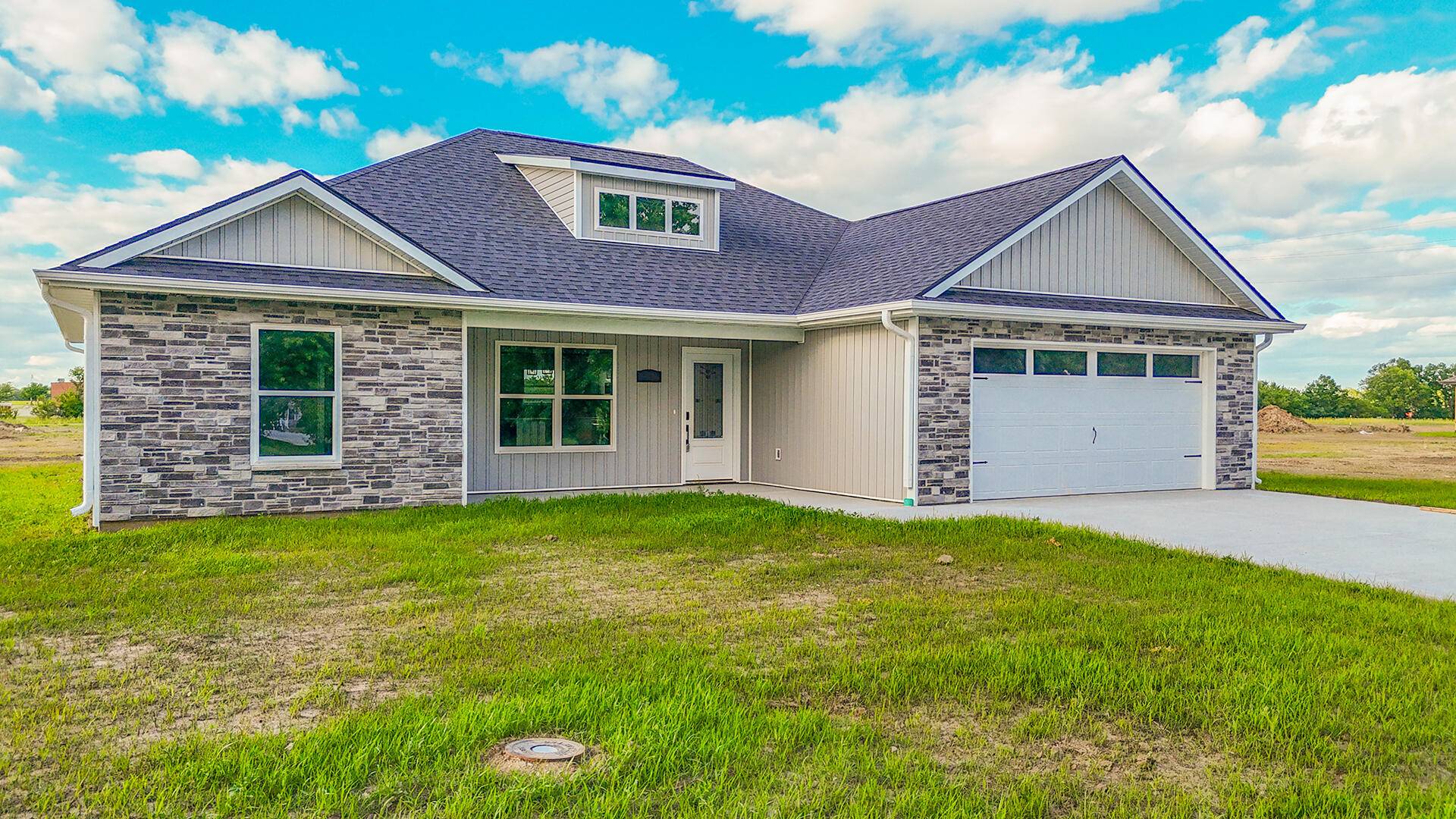 Sturgeon, MO 65284,407 W Francis ST