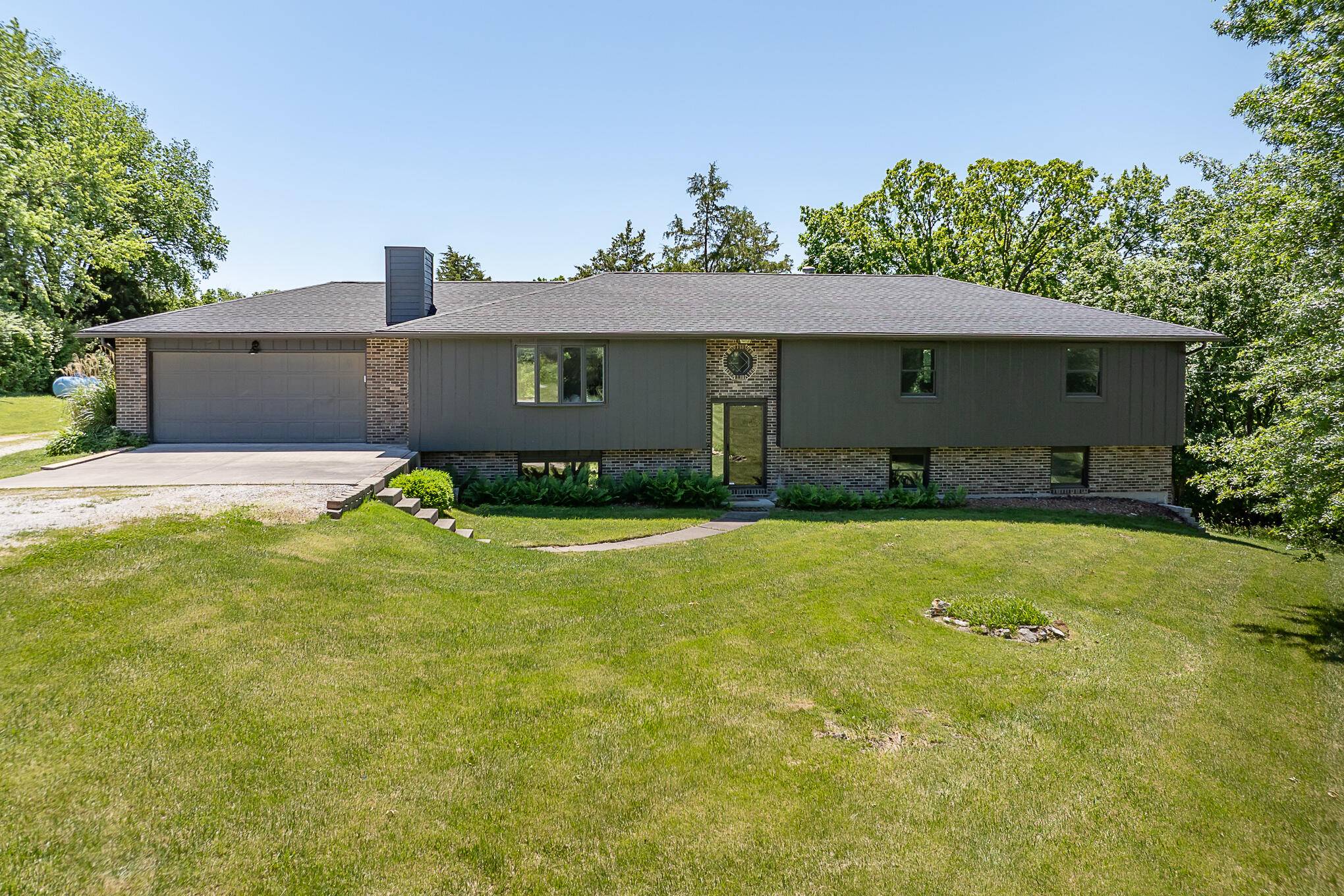 Columbia, MO 65201,1152 E Bluebird LN