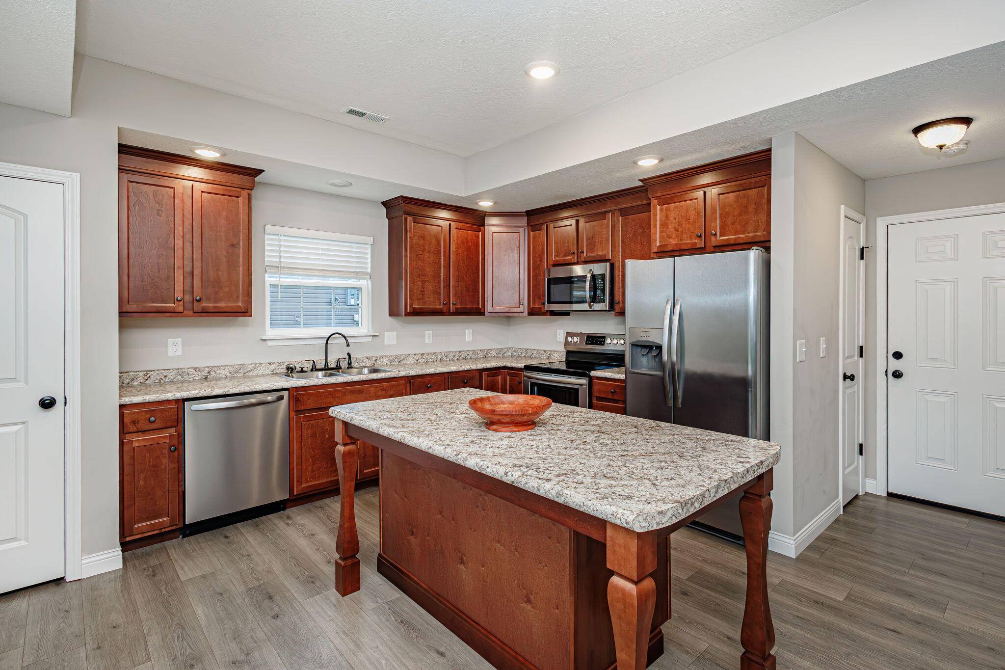 Columbia, MO 65202,712 Armitage DR