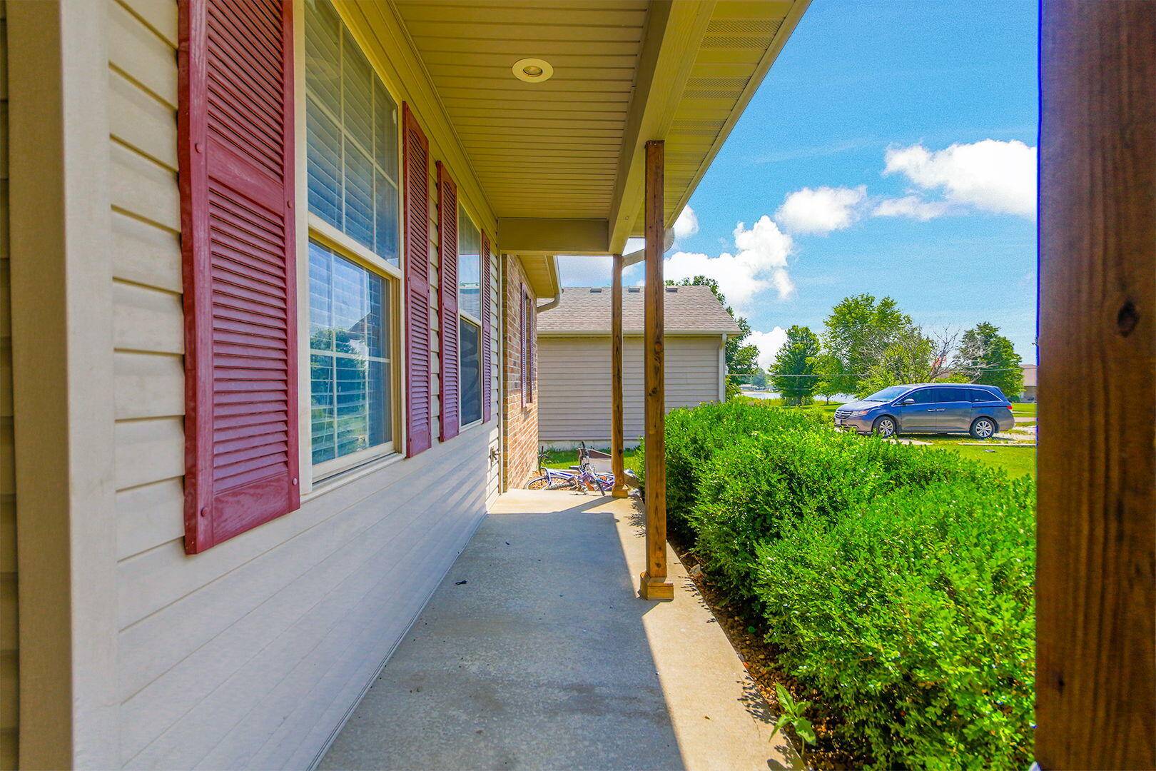 Columbia, MO 65202,805 W Chalet DR