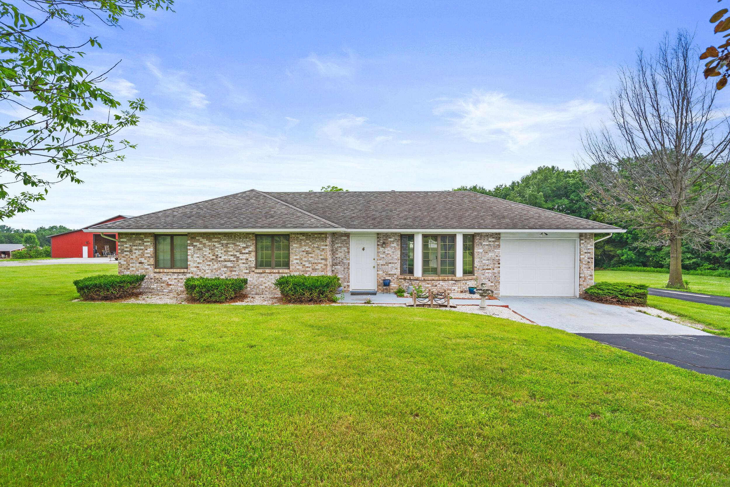 Columbia, MO 65202,7275 N Route e