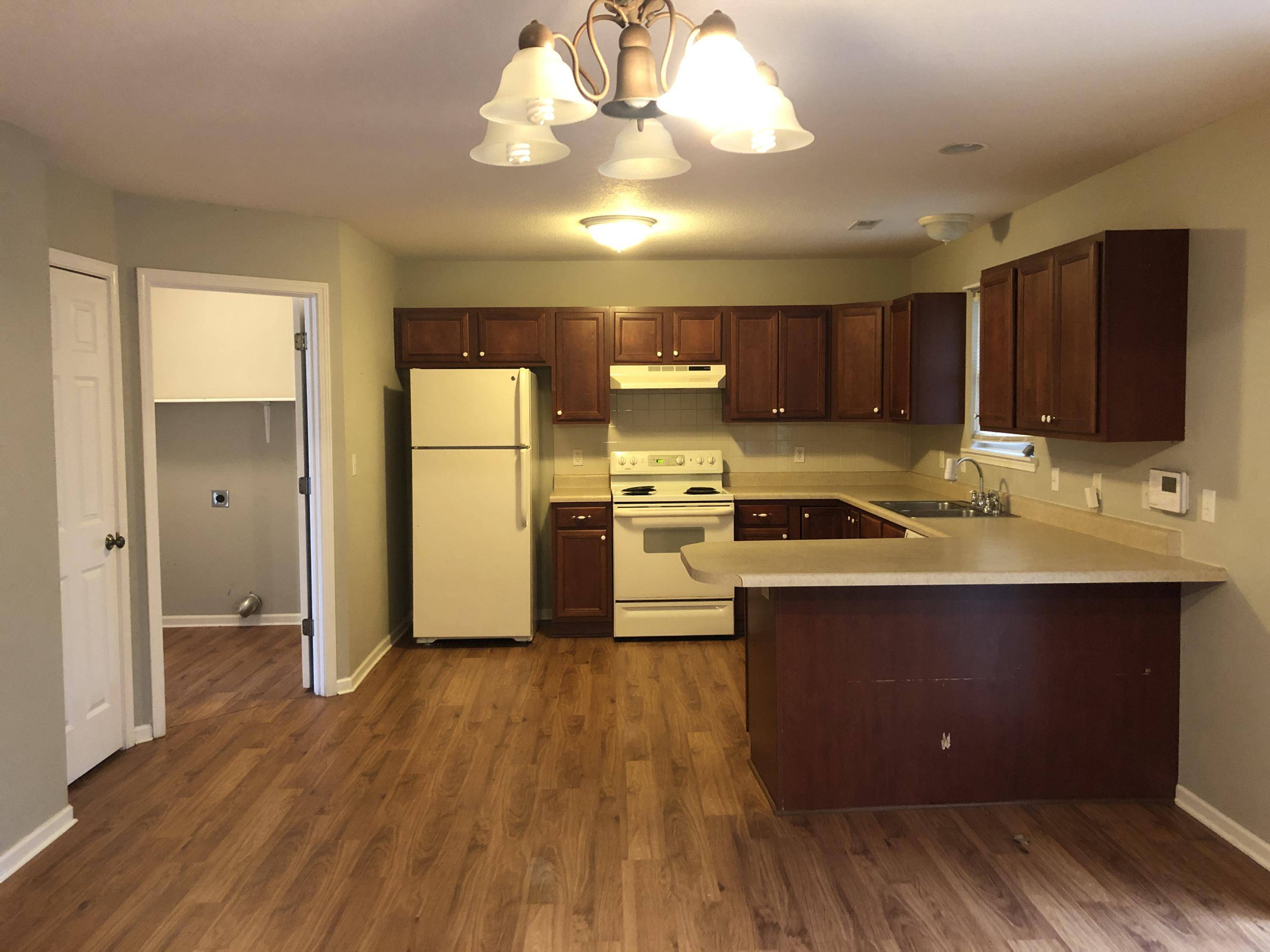 Columbia, MO 65202,5102 Sandstone DR