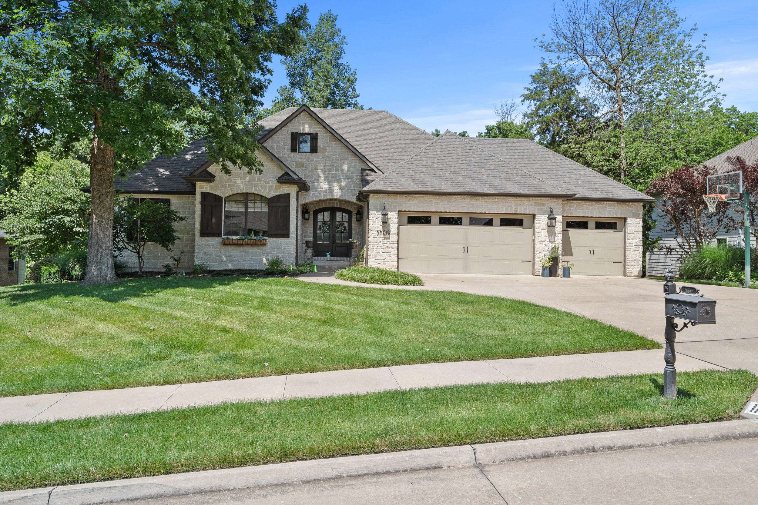 Columbia, MO 65203,5809 Morning star CT