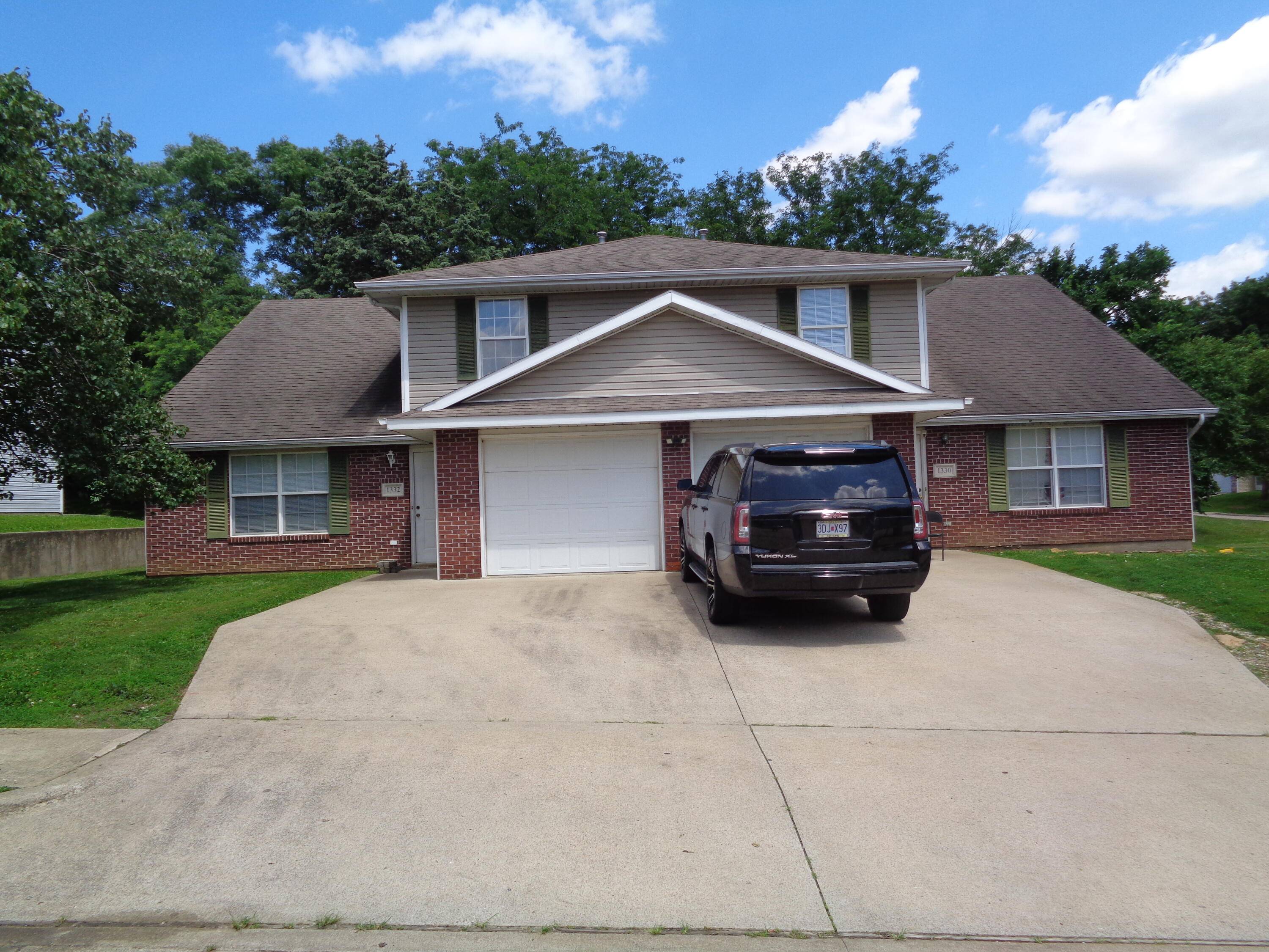 Columbia, MO 65203,1326-28 N Frideriki
