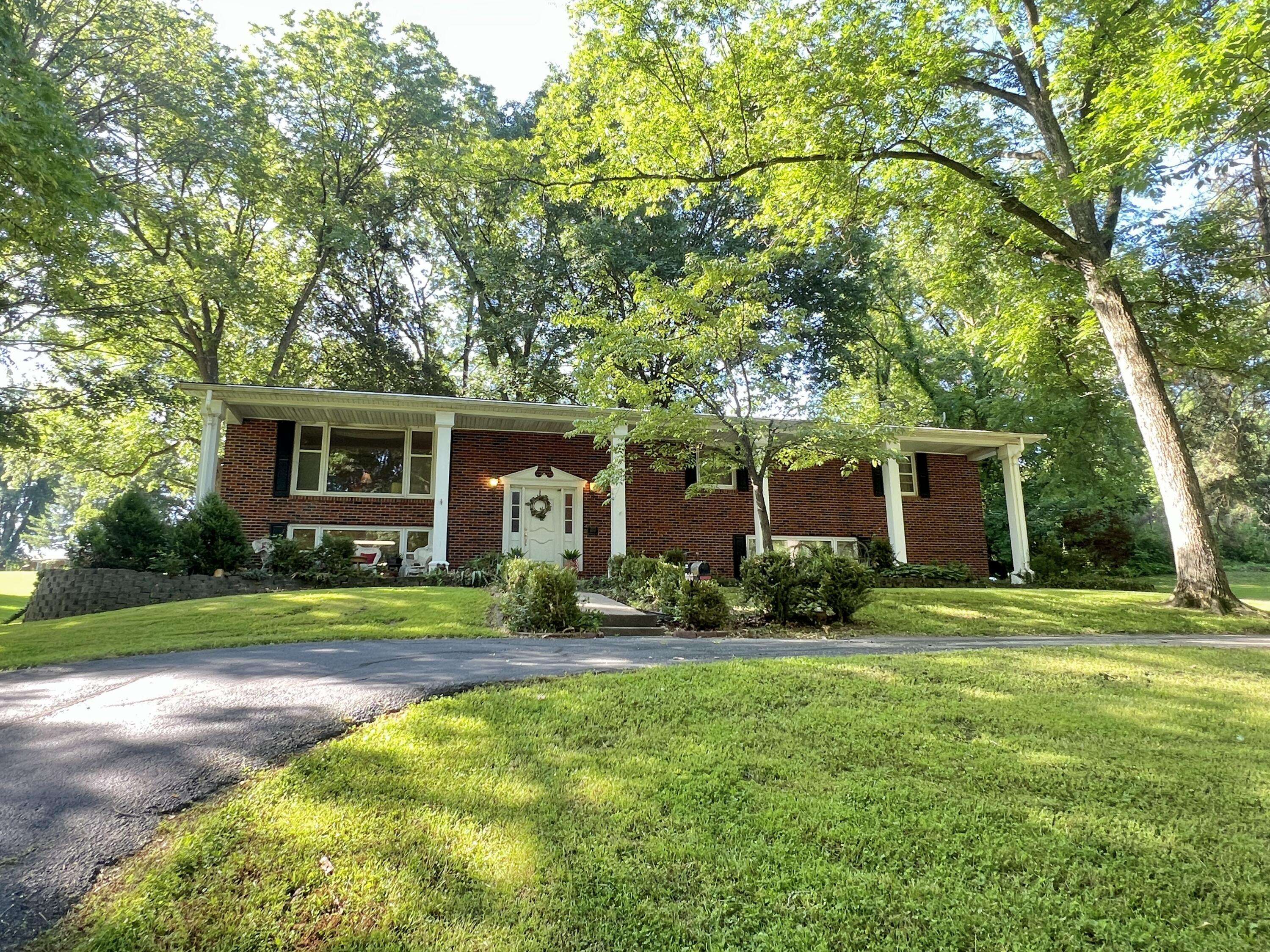 Boonville, MO 65233,1600 Jefferson DR