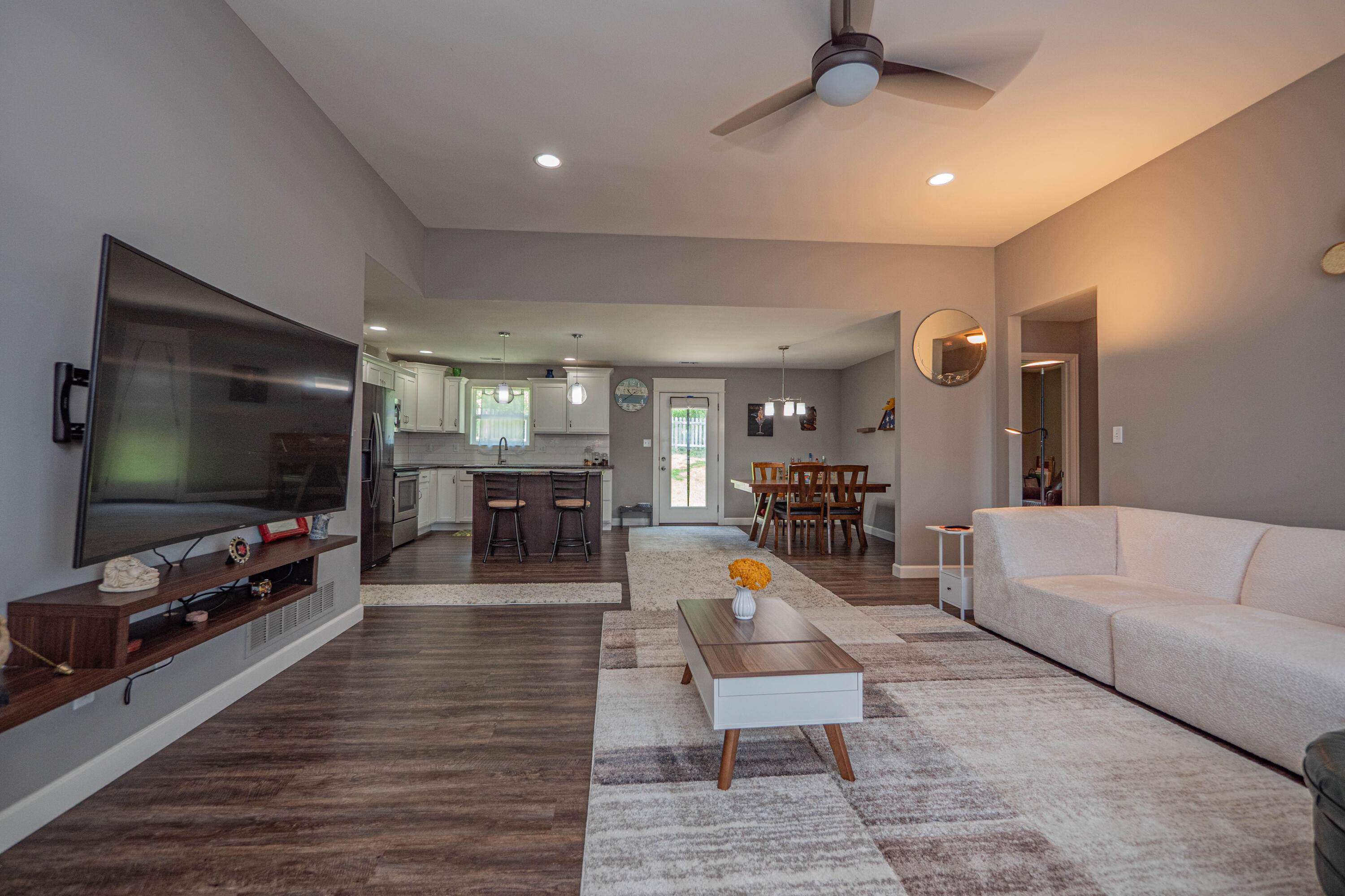 Columbia, MO 65202,3914 Clydesdale DR