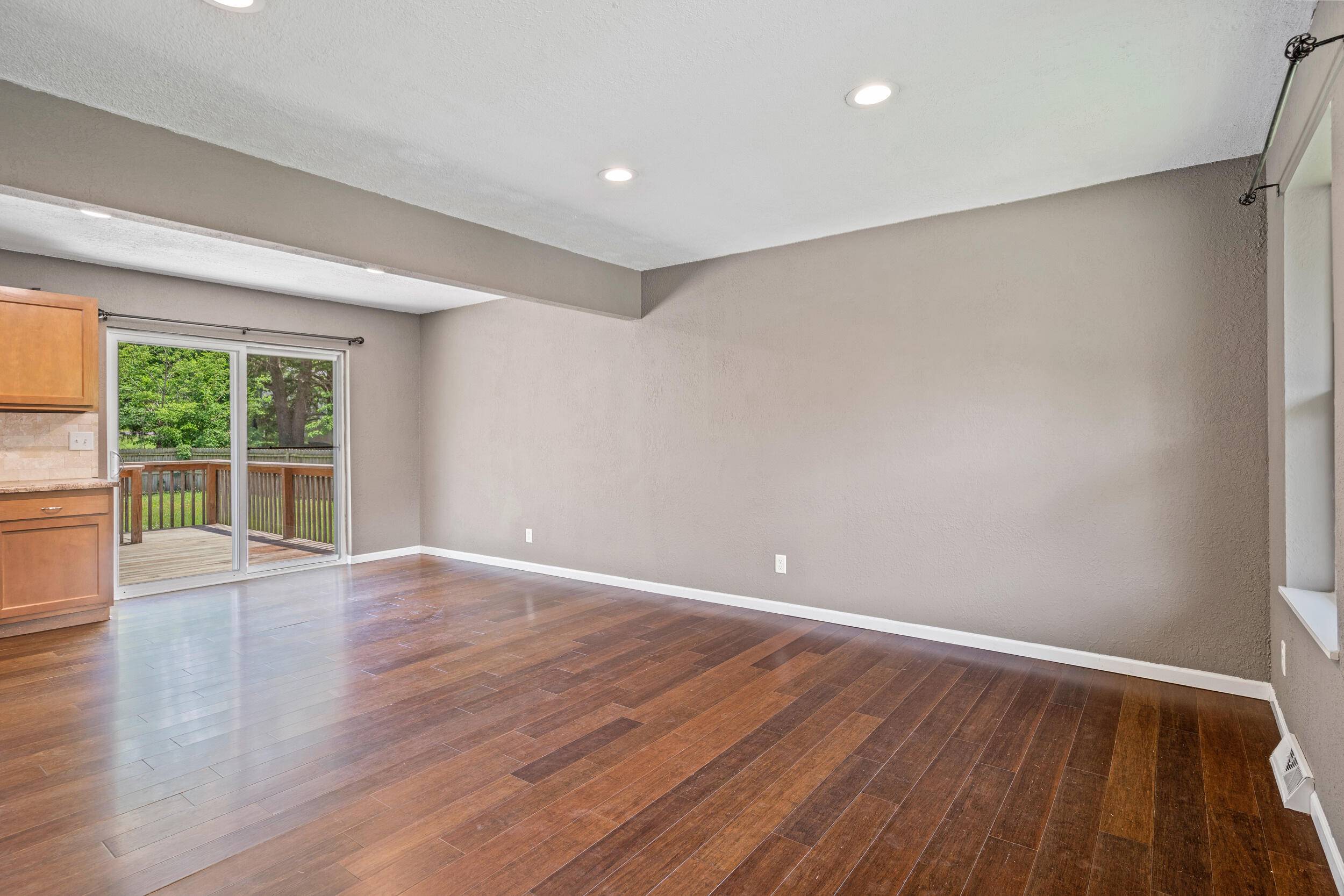 Columbia, MO 65201,7340 E Southern DR