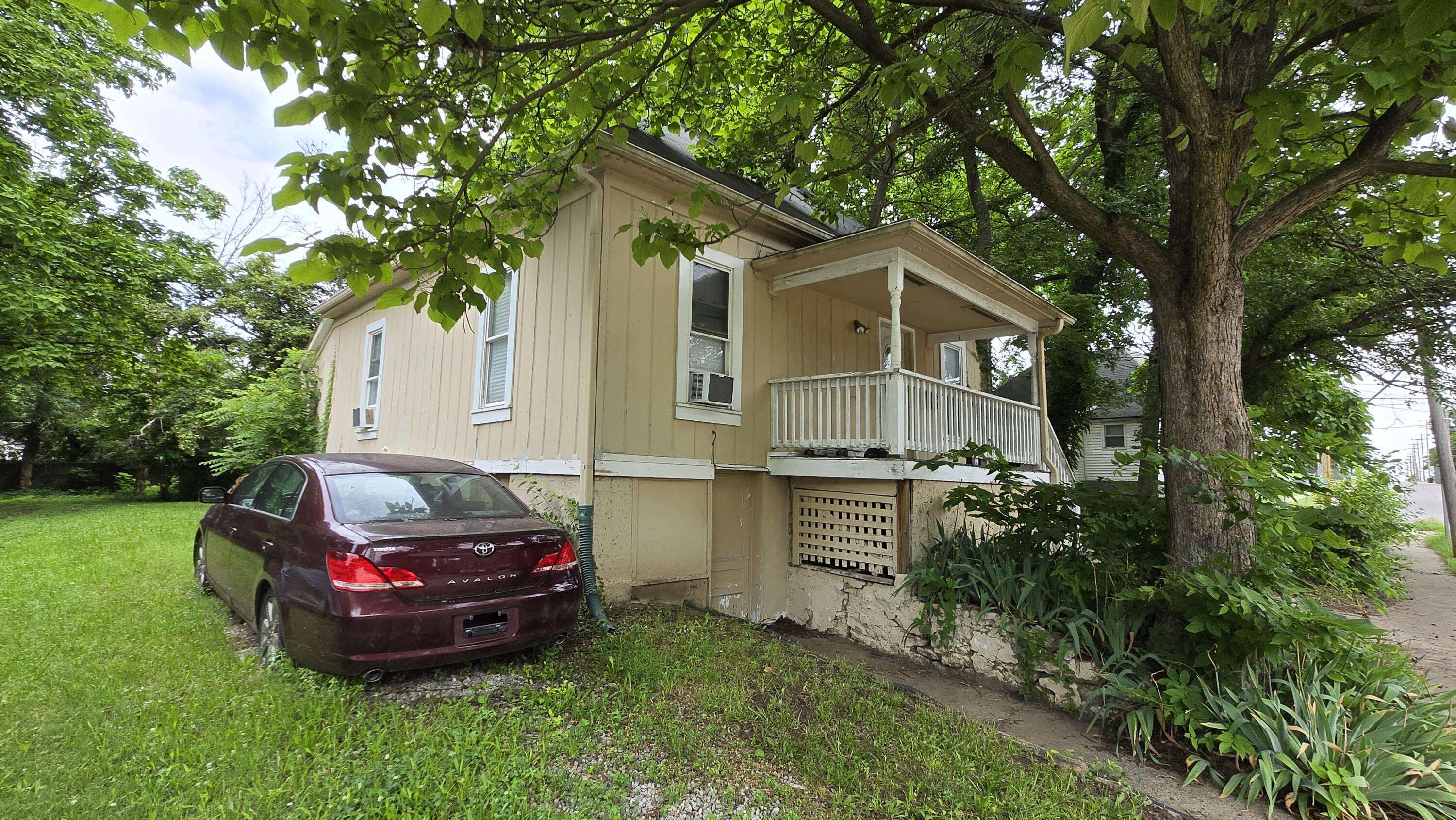 Columbia, MO 65201,807 N Seventh ST