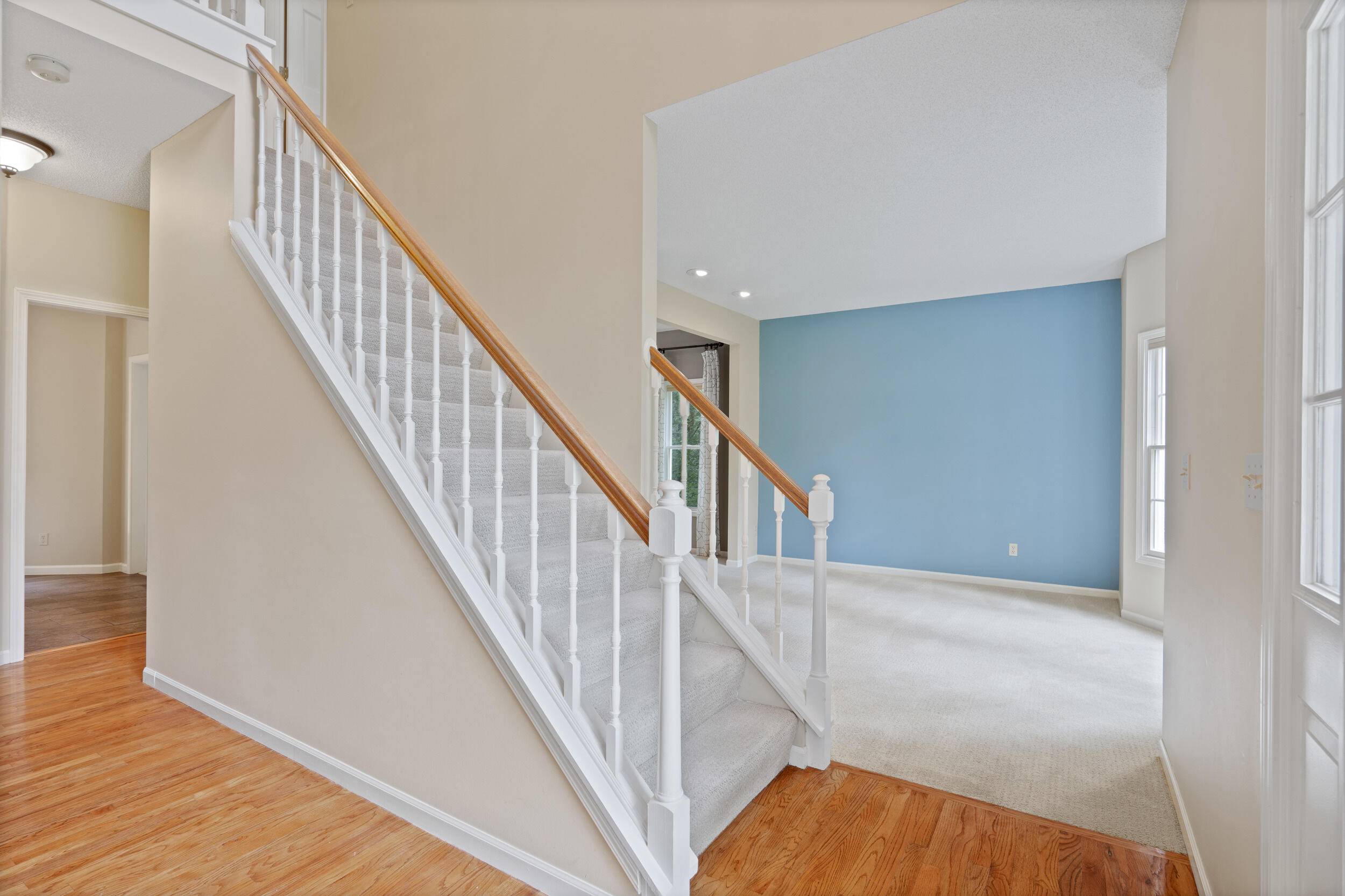 Columbia, MO 65203,3231 S Country woods RD