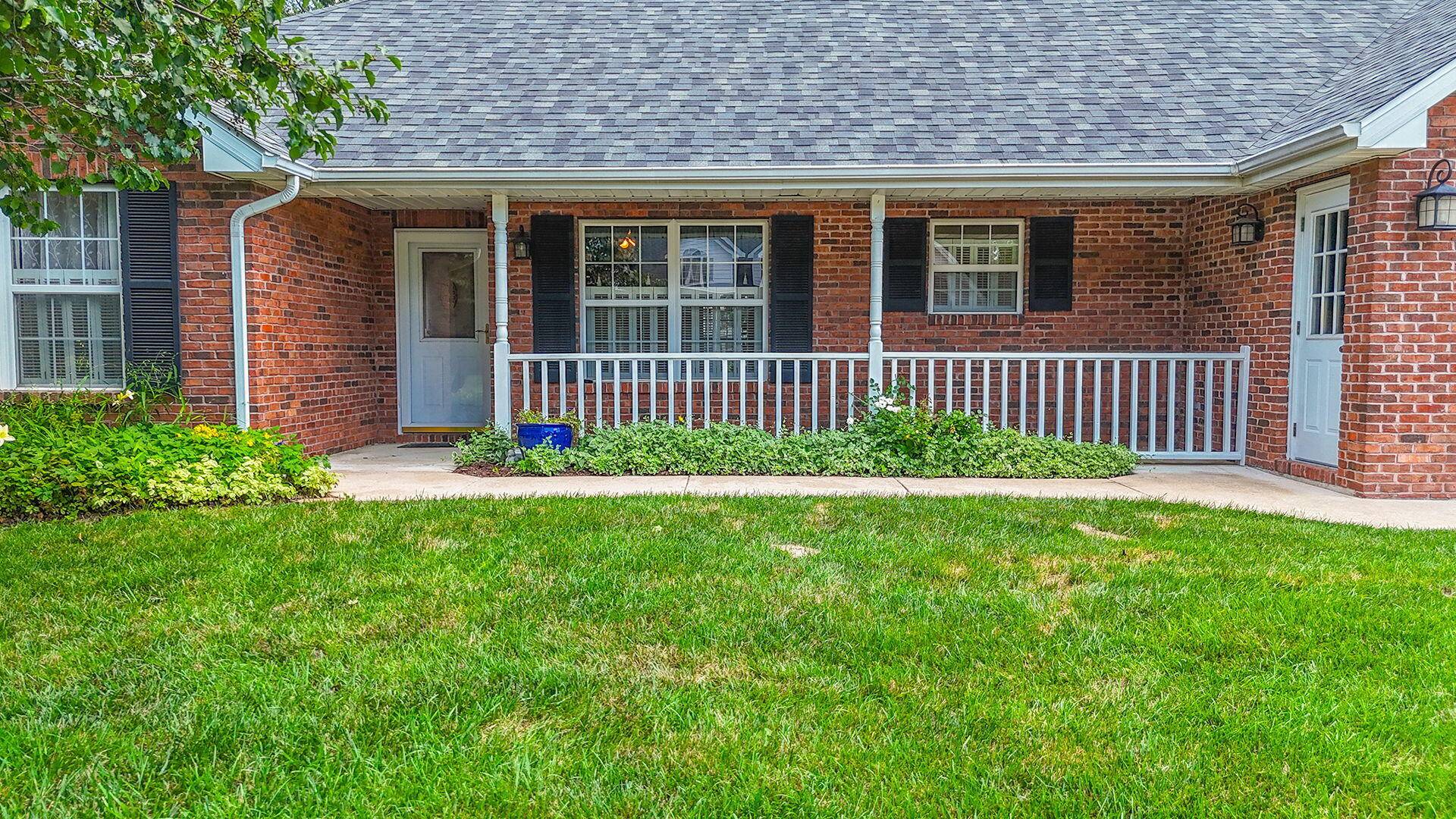 Columbia, MO 65201,604 Adens woods CT
