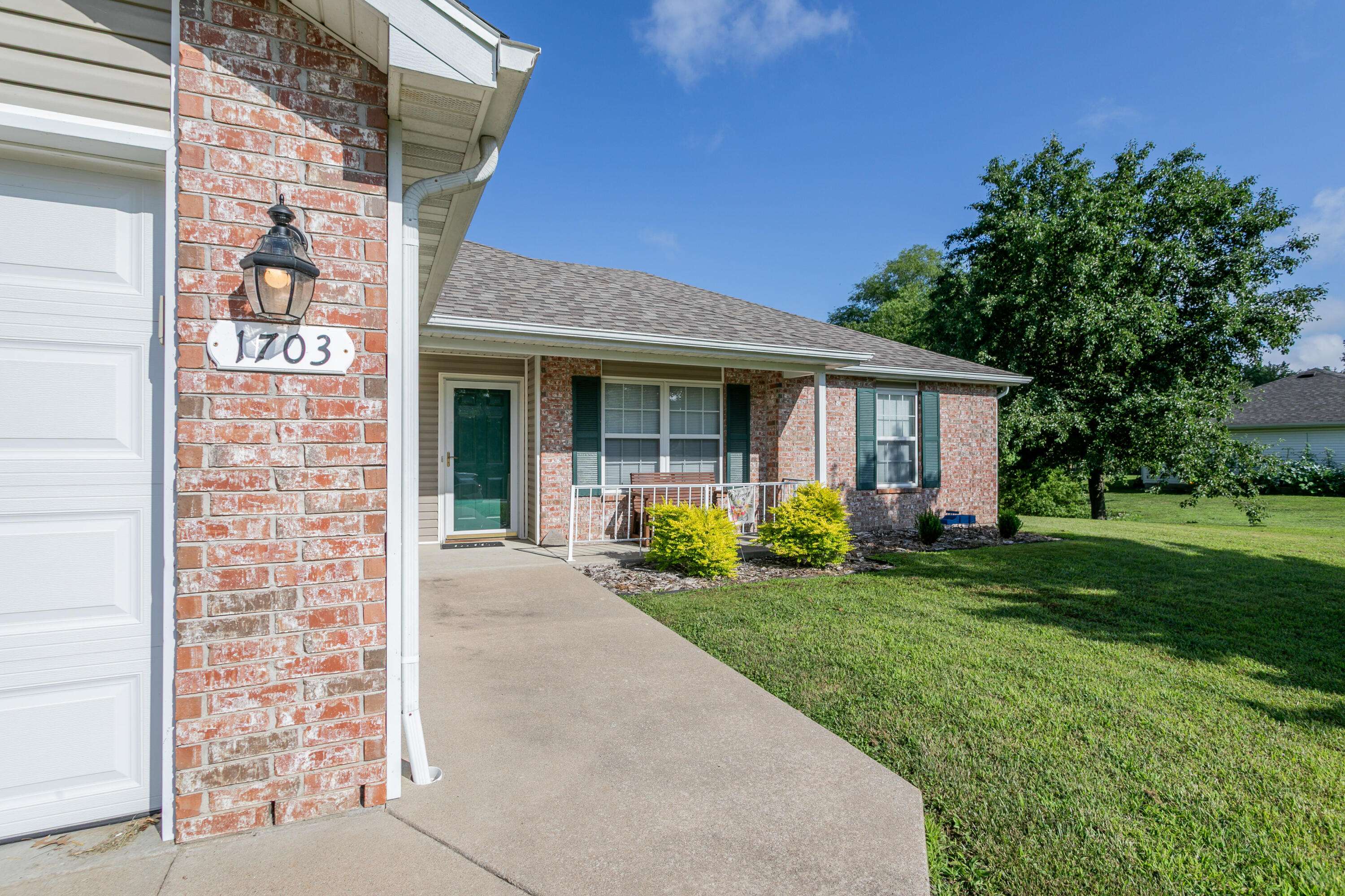 Columbia, MO 65202,1703 Osage DR