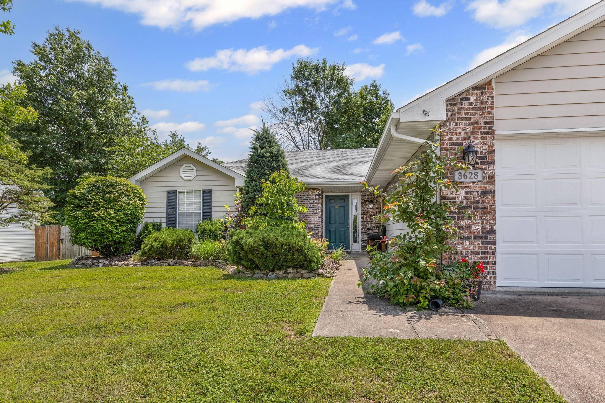 Columbia, MO 65201,3628 Lupine DR
