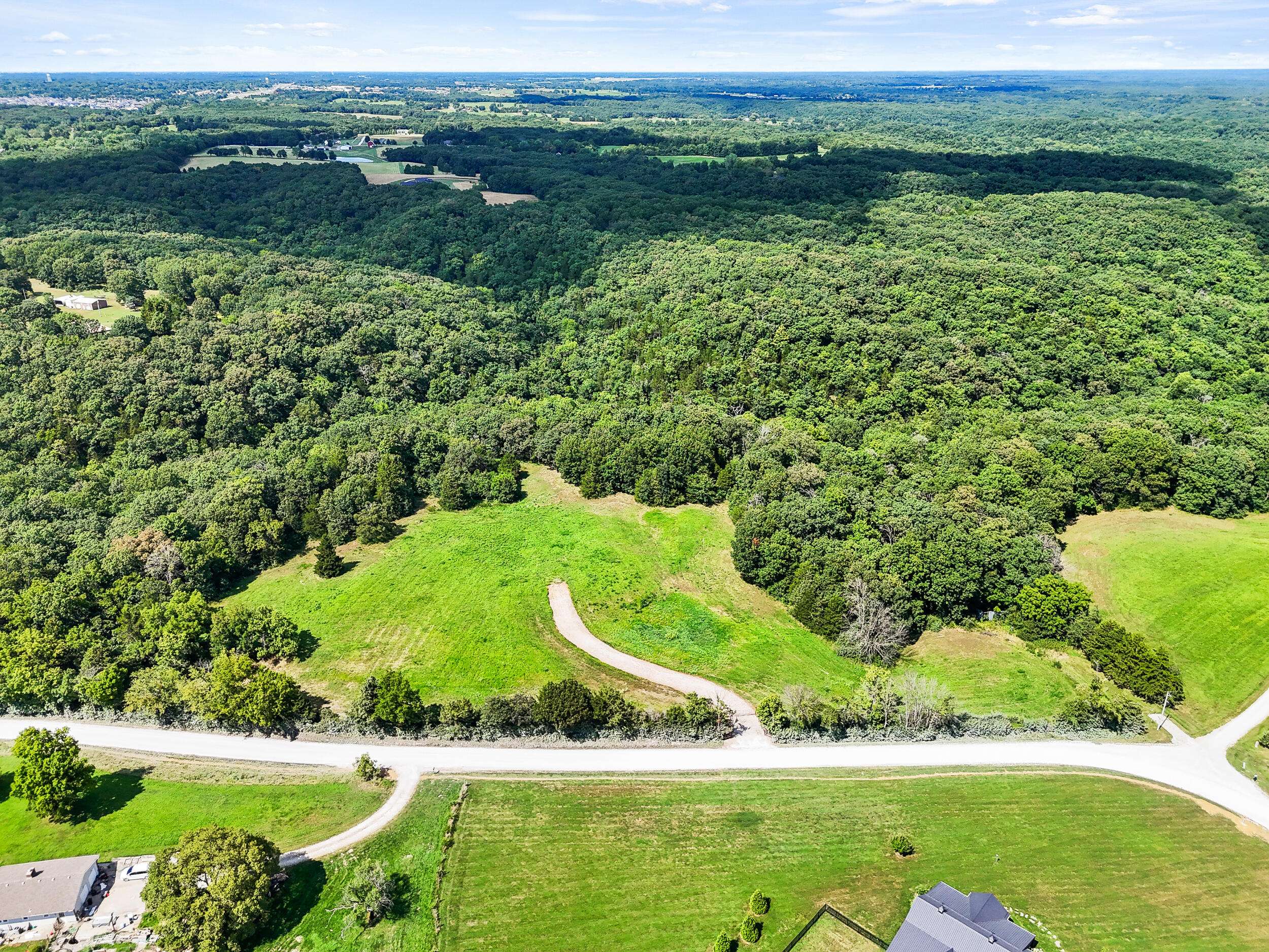 Ashland, MO 65010,E Gilmore ln