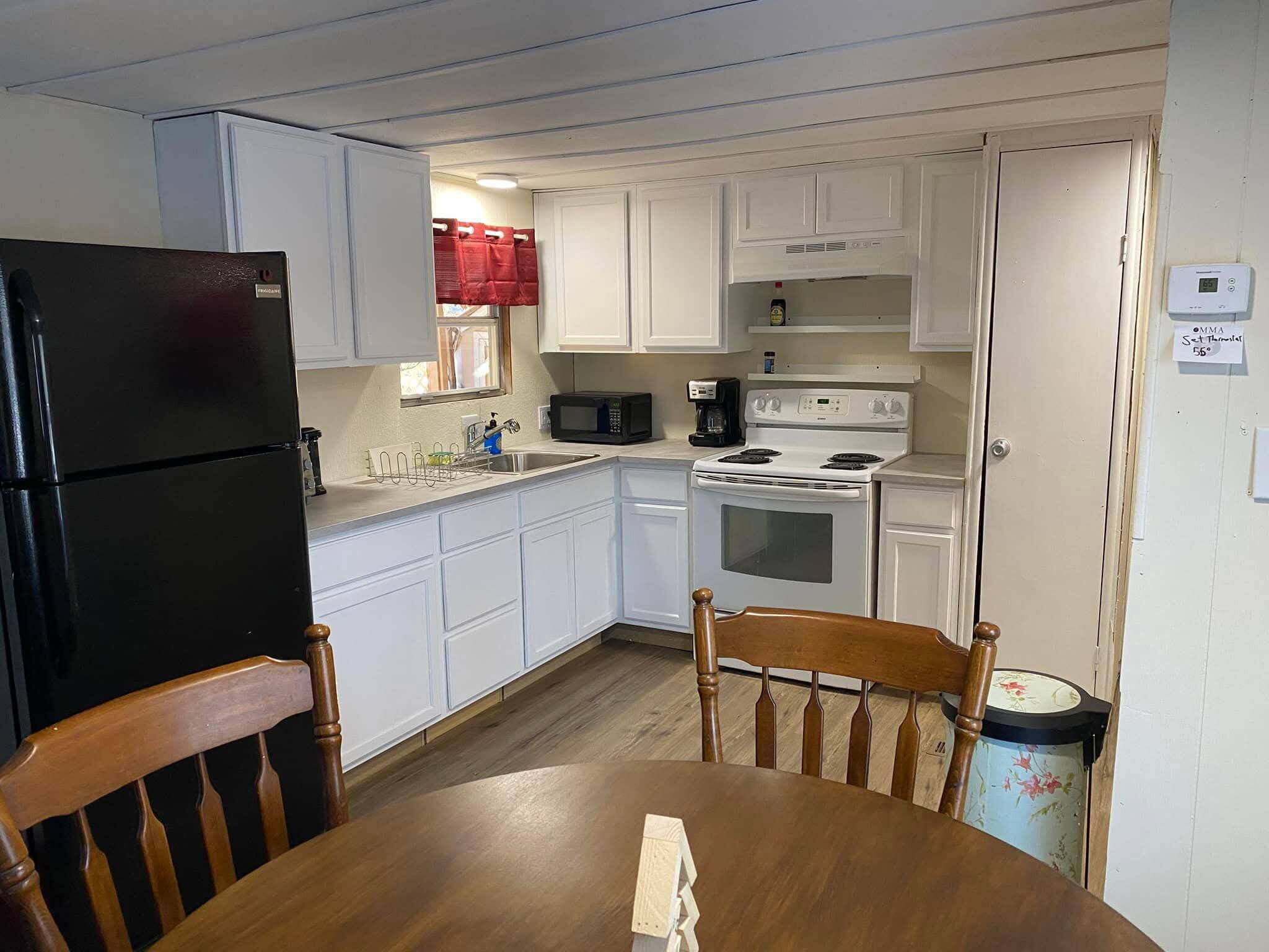 Paris, MO 65275,103 Buckner